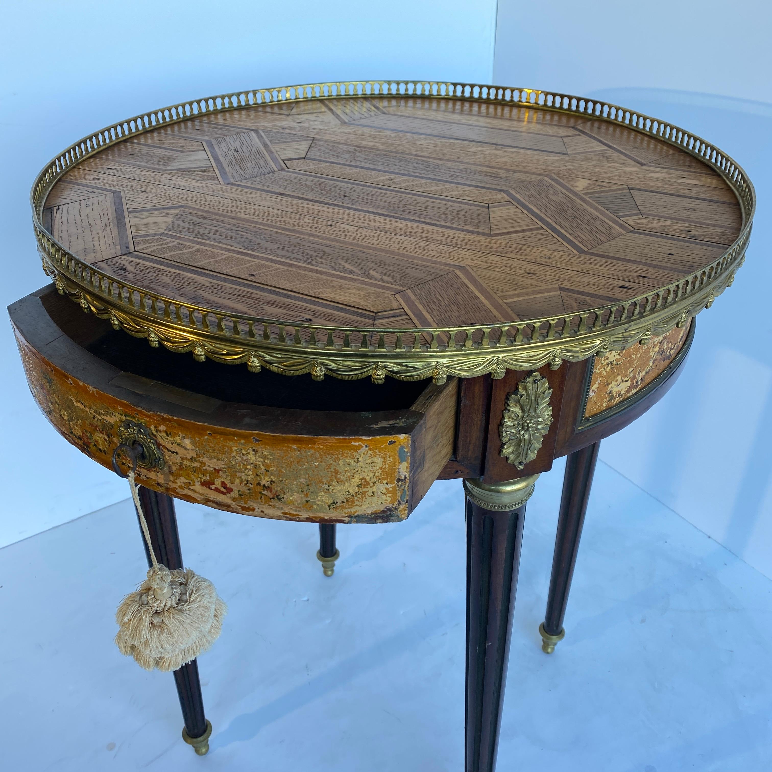 French 18th Century Louis XVI Parquet Bouillotte Side Table For Sale 8