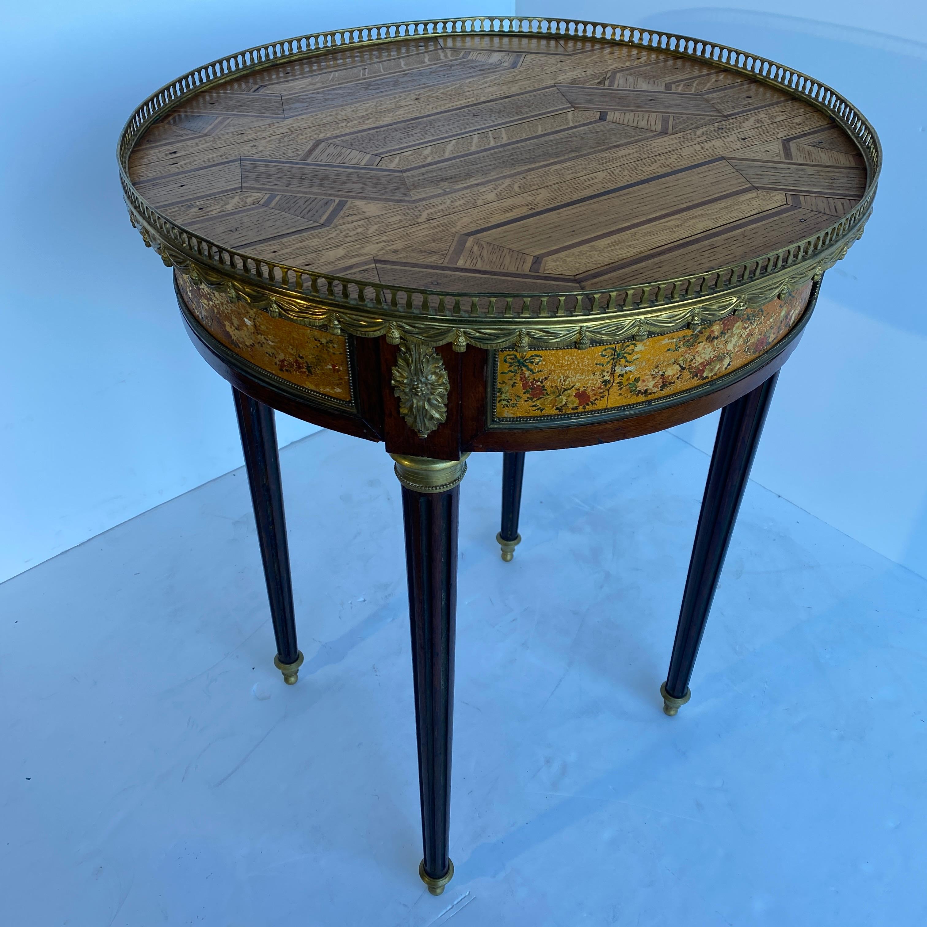 French 18th Century Louis XVI Parquet Bouillotte Side Table For Sale 15