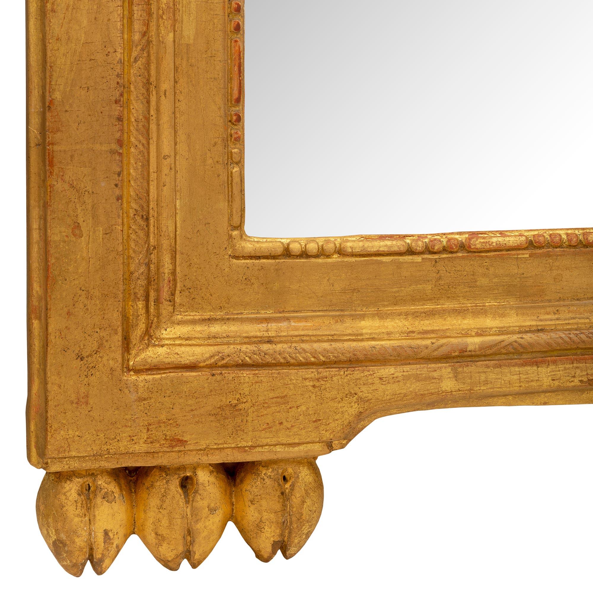 French 18th Century Louis XVI Period Giltwood Mirror For Sale 3
