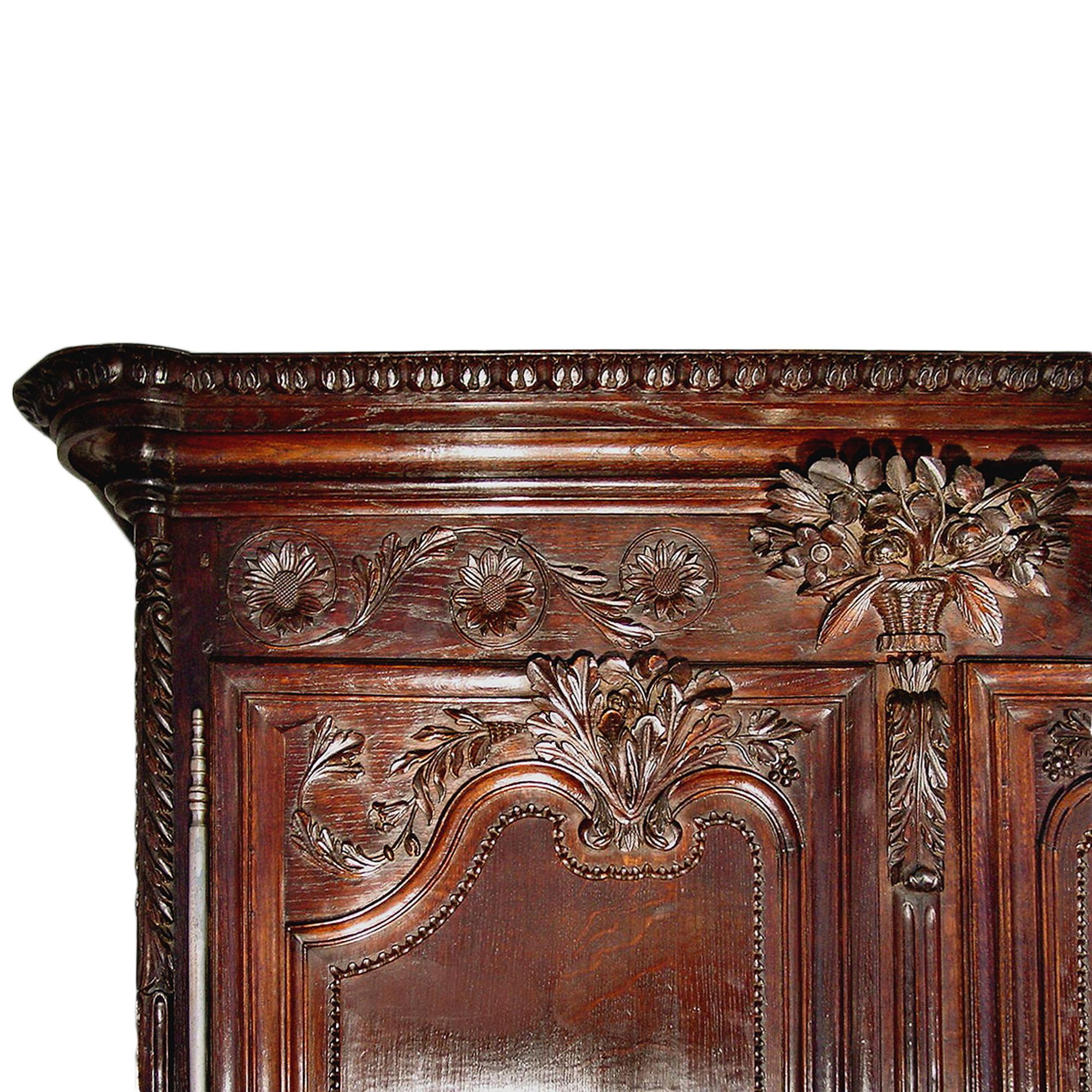 French 18th Century Louis XVI Period Oak Armoire In Good Condition For Sale In West Palm Beach, FL