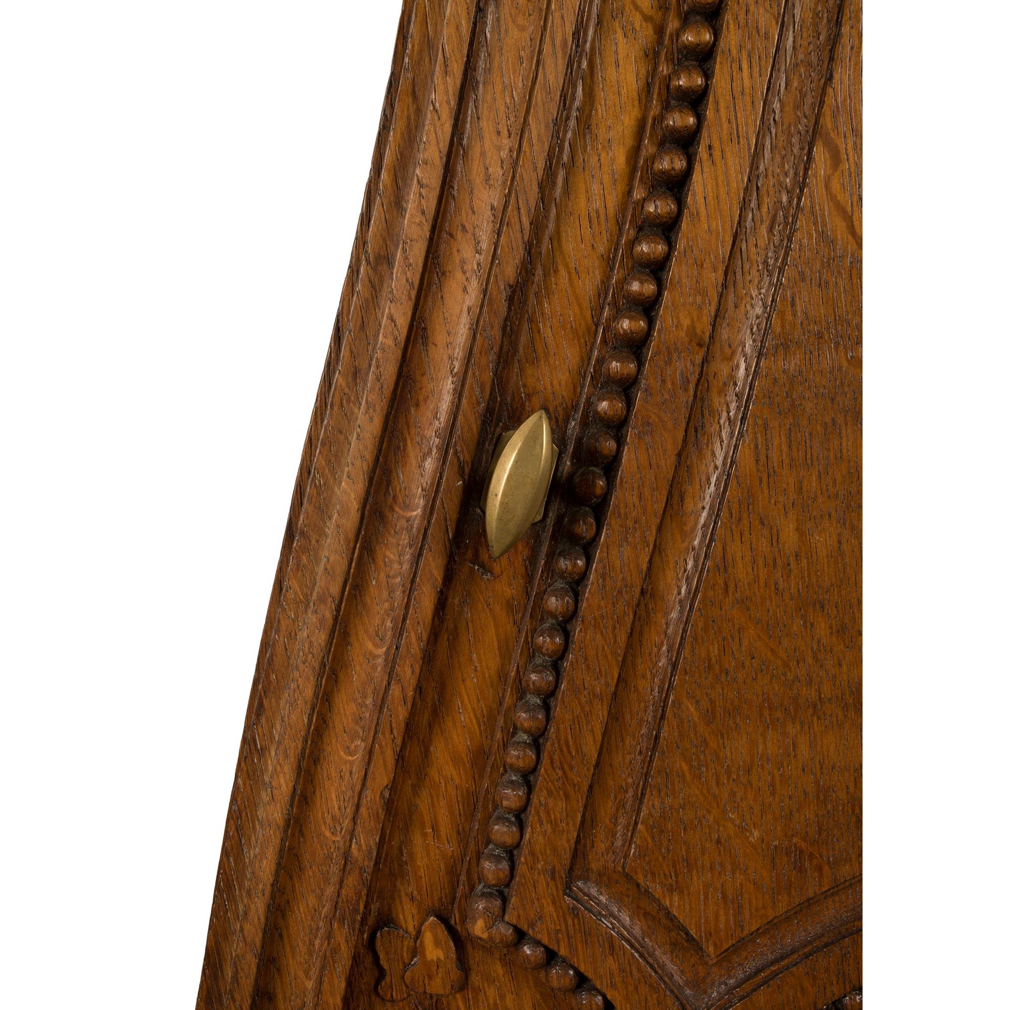 Große Standuhr aus Eichenholz aus der Louis XVI.-Periode des 18. Jahrhunderts im Angebot 1