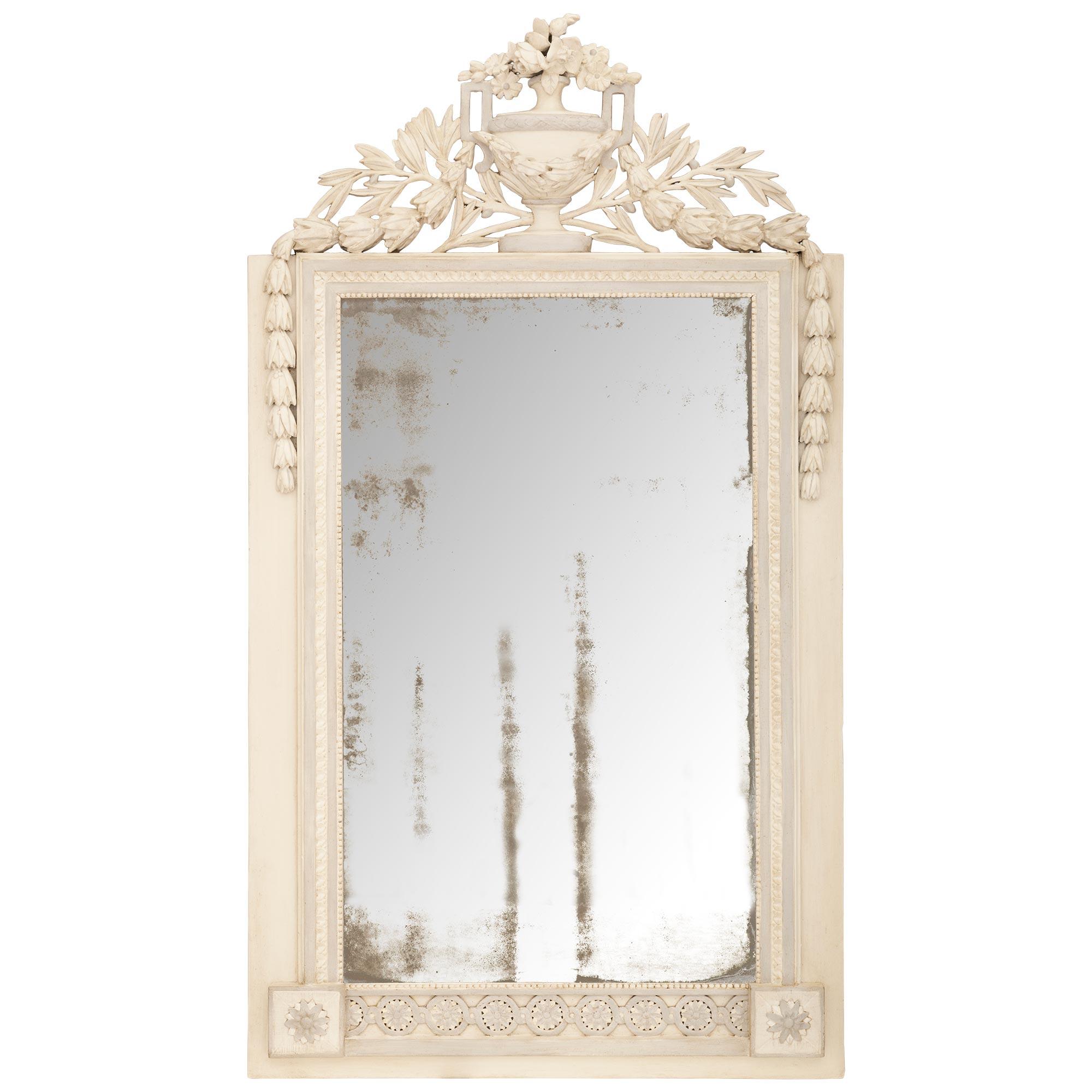 French 18th Century Louis XVI Period Patinated Wood Mirror For Sale 6