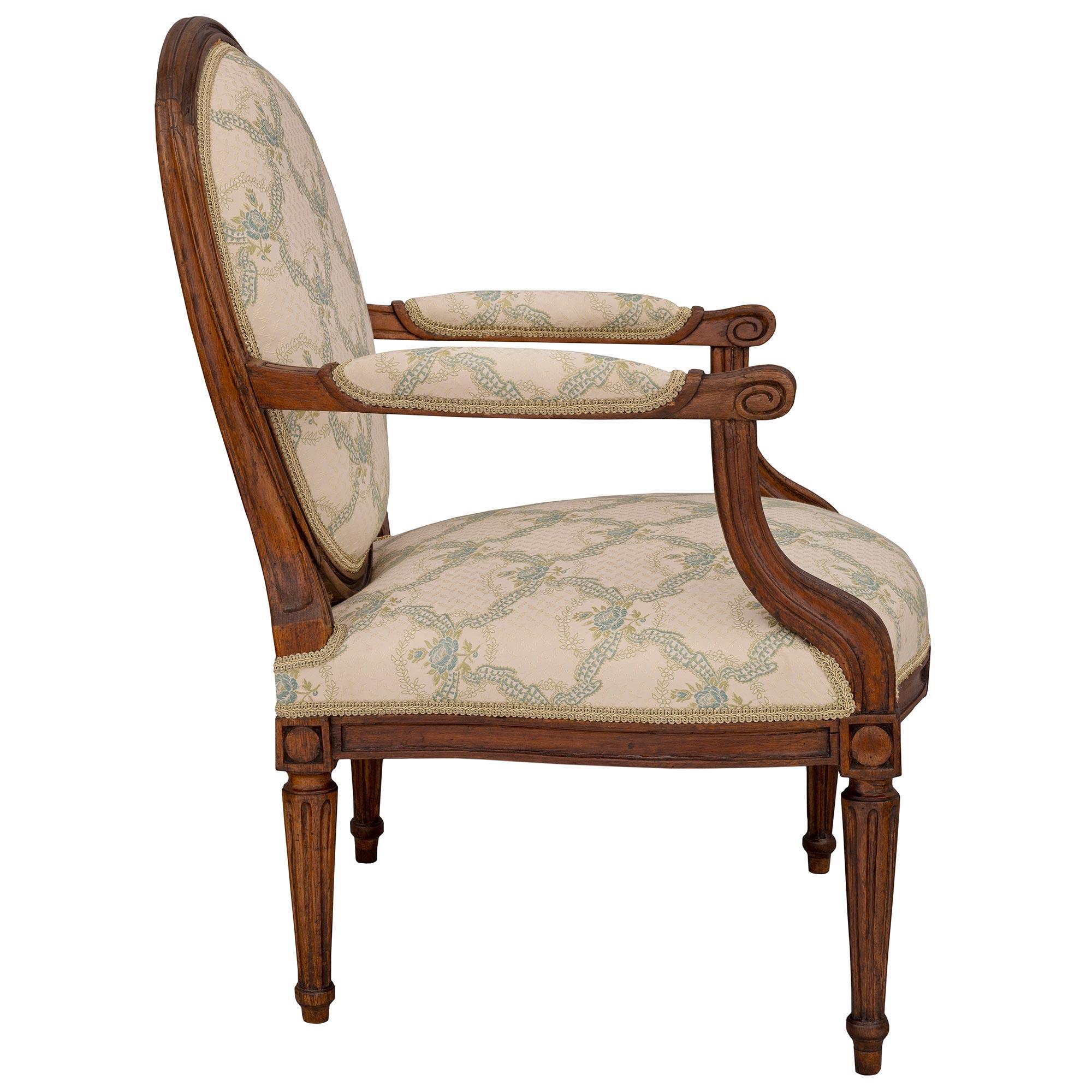 French 18th Century Louis XVI Period Walnut Armchair, circa 1760 In Good Condition For Sale In West Palm Beach, FL
