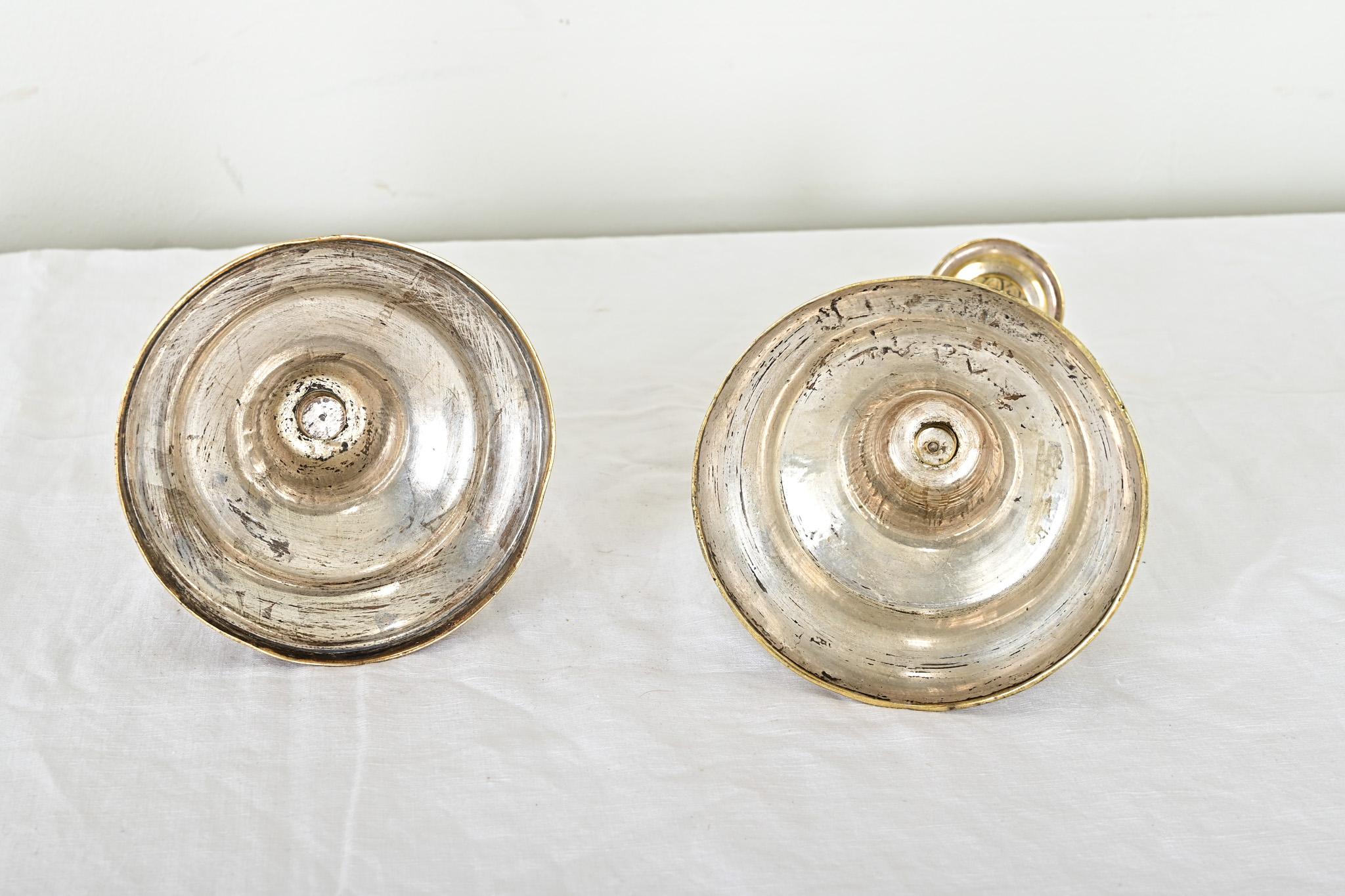Candeleros franceses del siglo XVIII estilo Luis XVI Silver en venta