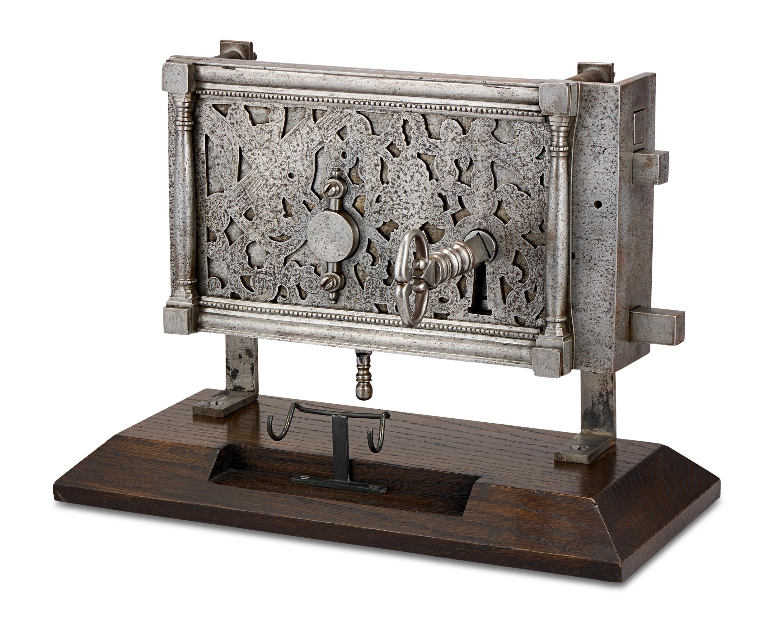 French 18th-Century Master's Lock In Good Condition For Sale In New Orleans, LA