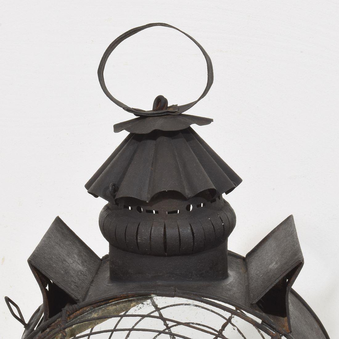 French, 18th Century Metal Lantern im Angebot 4