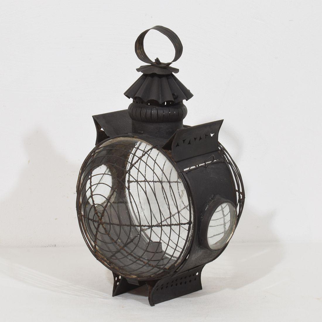French, 18th Century Metal Lantern (Französische Provence) im Angebot