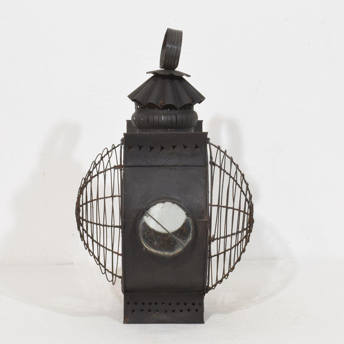 French, 18th Century Metal Lantern (Handgefertigt) im Angebot