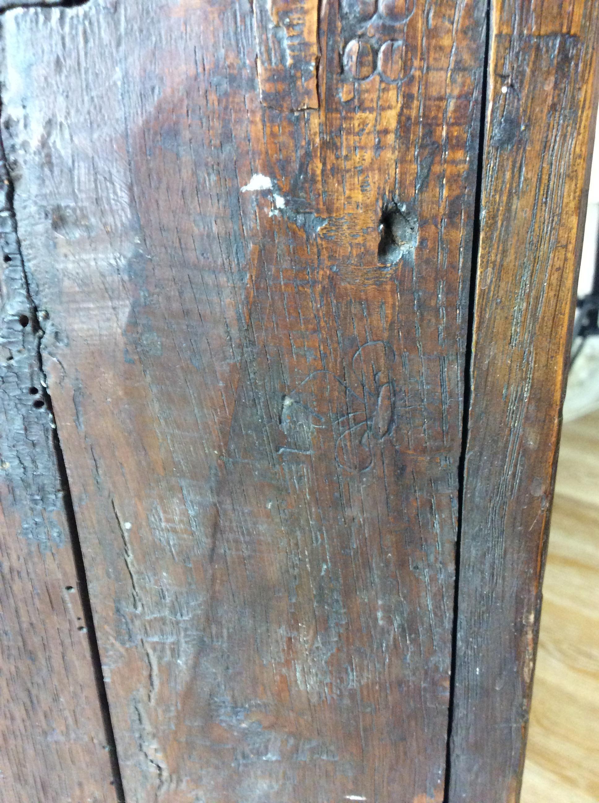 18th Century French Oak Corner Cabinet with Marble Top In Good Condition In Miami, FL