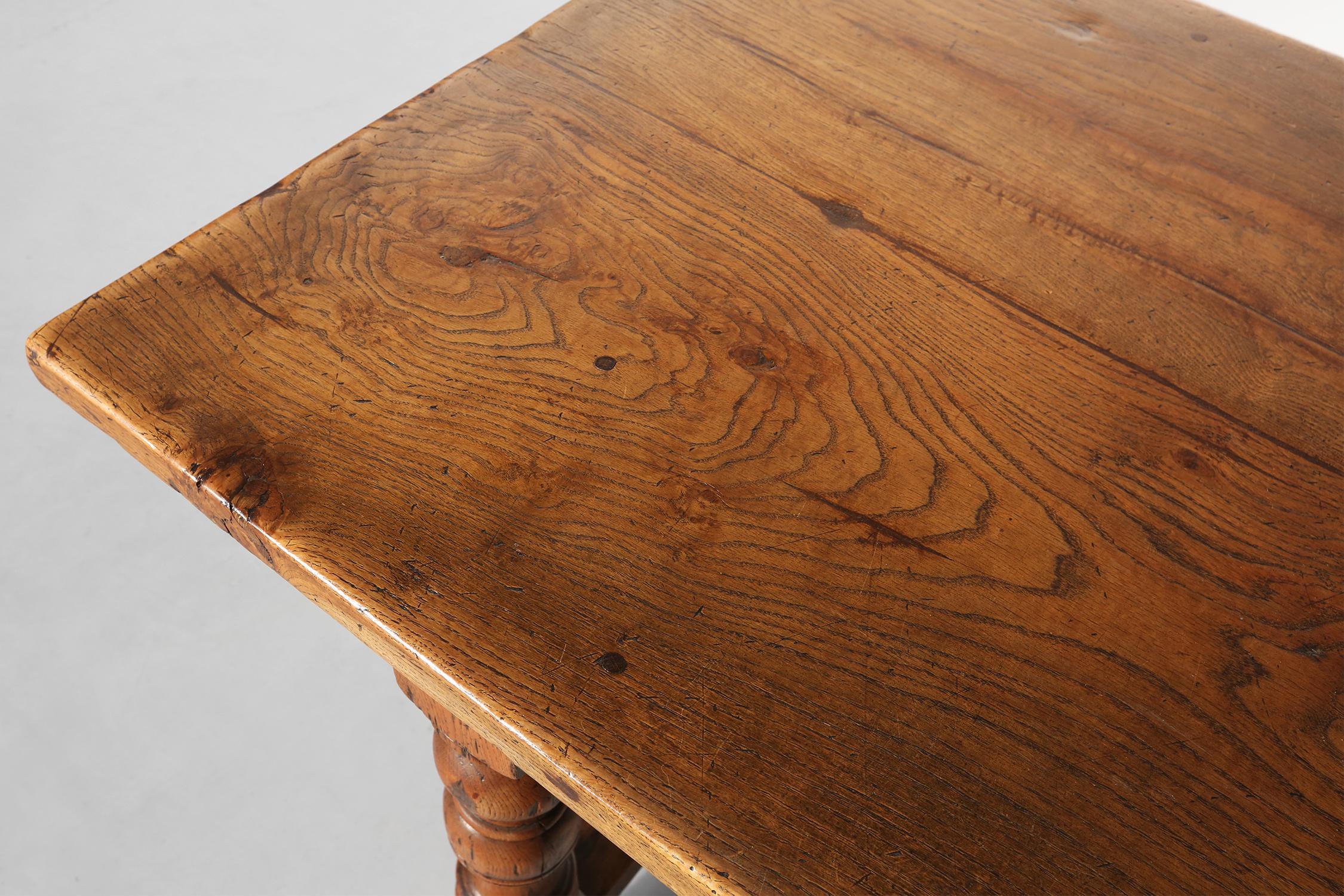 Mid-18th Century French 18th century oak dining table