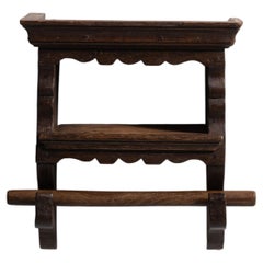 Estante de pared francés del siglo XVIII de roble, pátina original, diseño antiguo