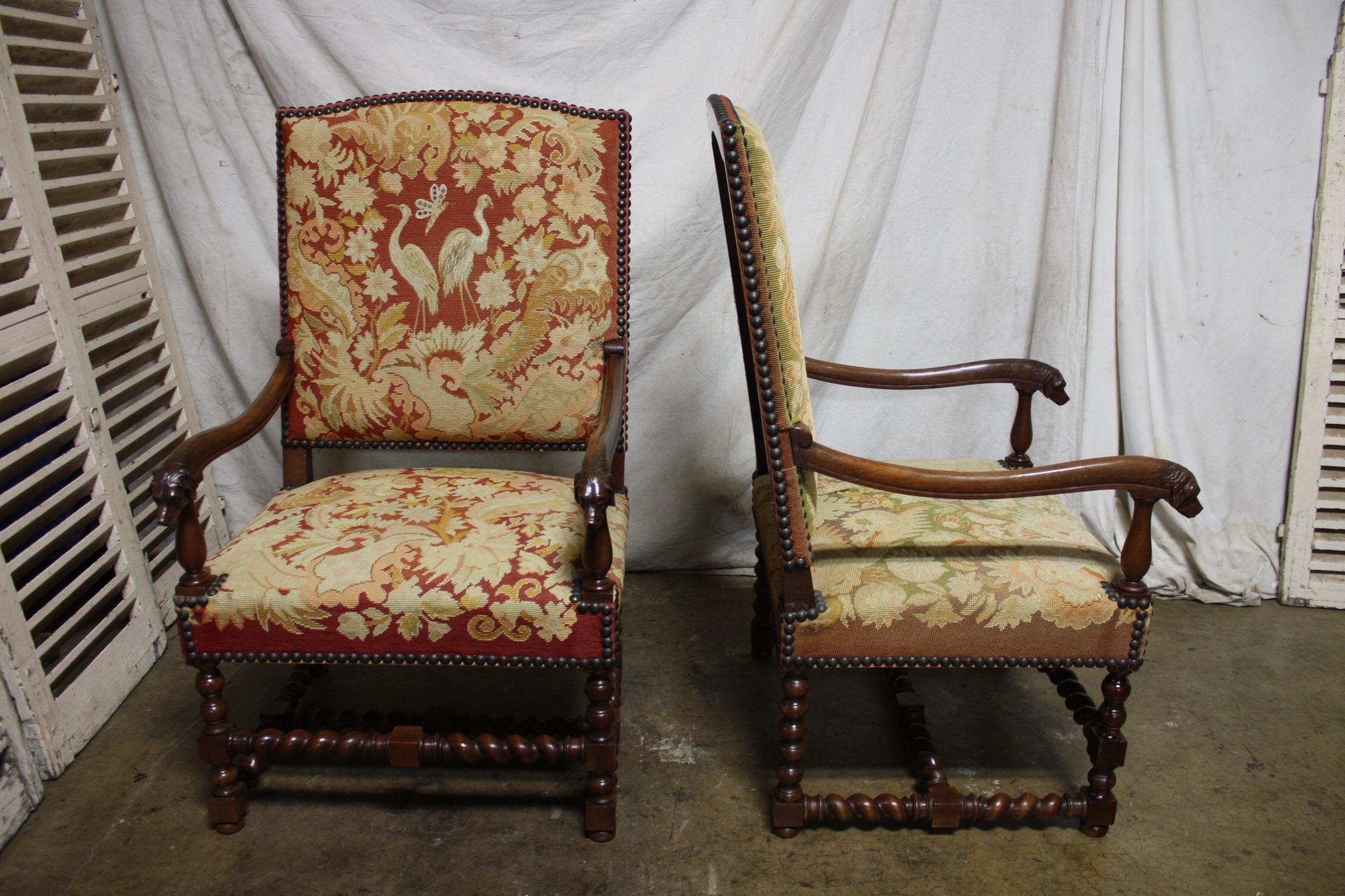 French 18th Century Pair of Armchairs 6