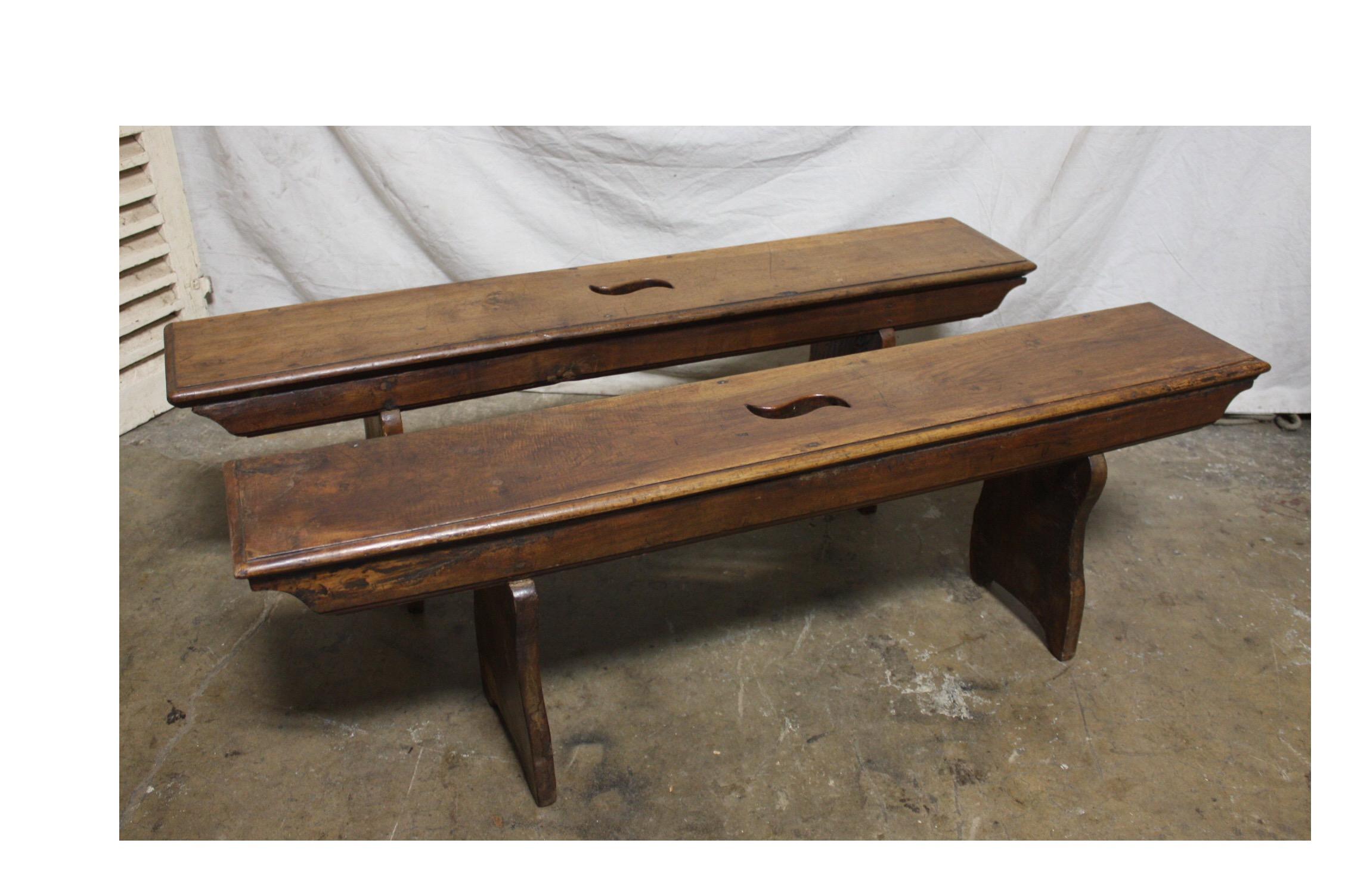 French 18th Century Pair of Benches In Good Condition In Stockbridge, GA