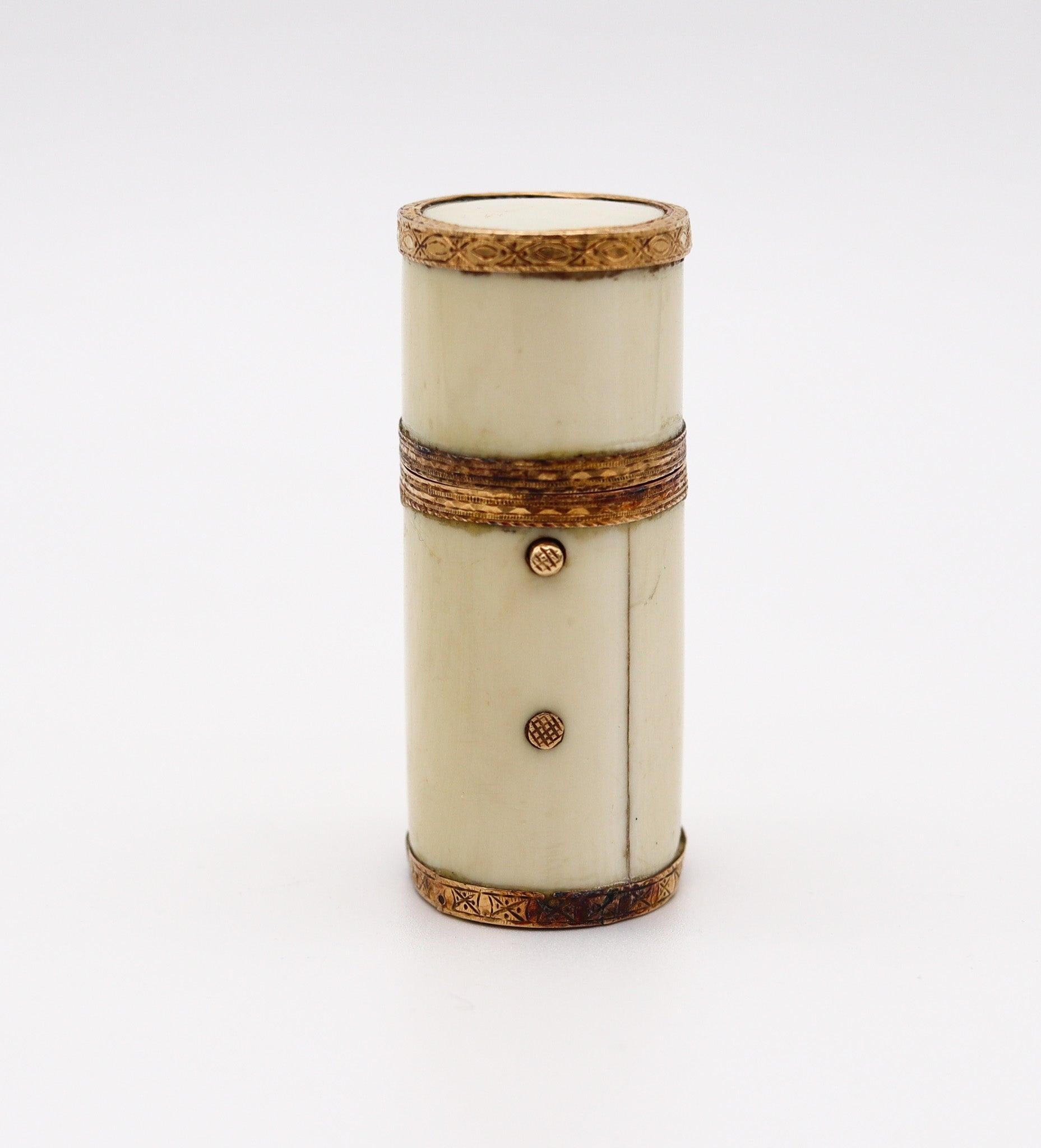 French perfumed scents necessaire from the 18th century.

This is a fantastic and very rare 18th century necessaire box for perfumed scents, created in the kingdom of France during the baroque period, circa 1750. This amazing luxury object has been