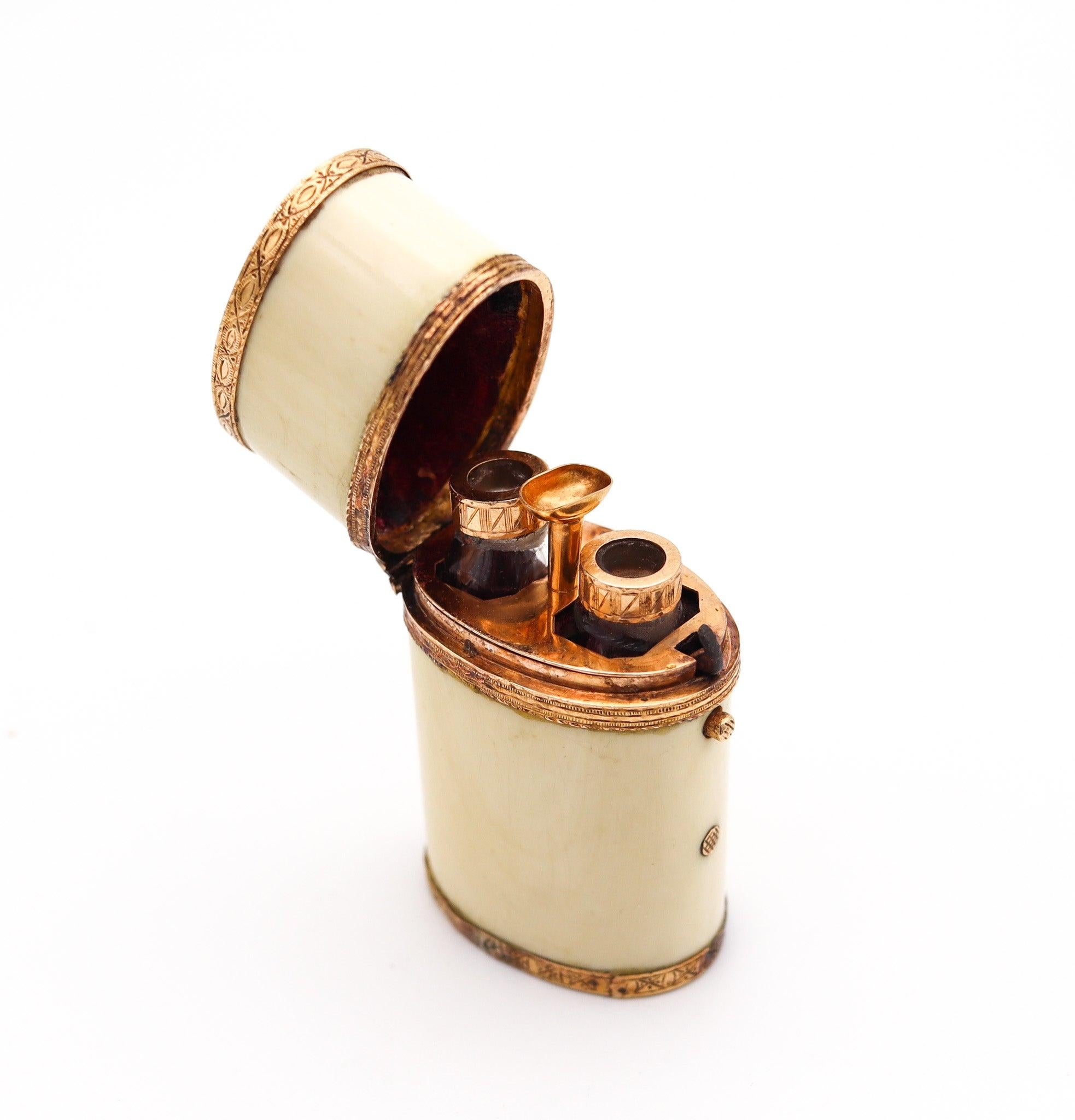 Mid-18th Century FRENCH 18th Century Perfumed Scents Necessaire Box In 18Kt Yellow Gold & Carving For Sale