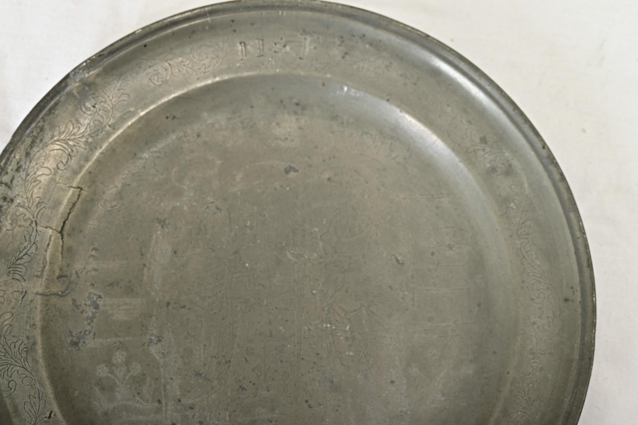 French 18th Century Pewter Plate of Saints Peter and Paul For Sale 1