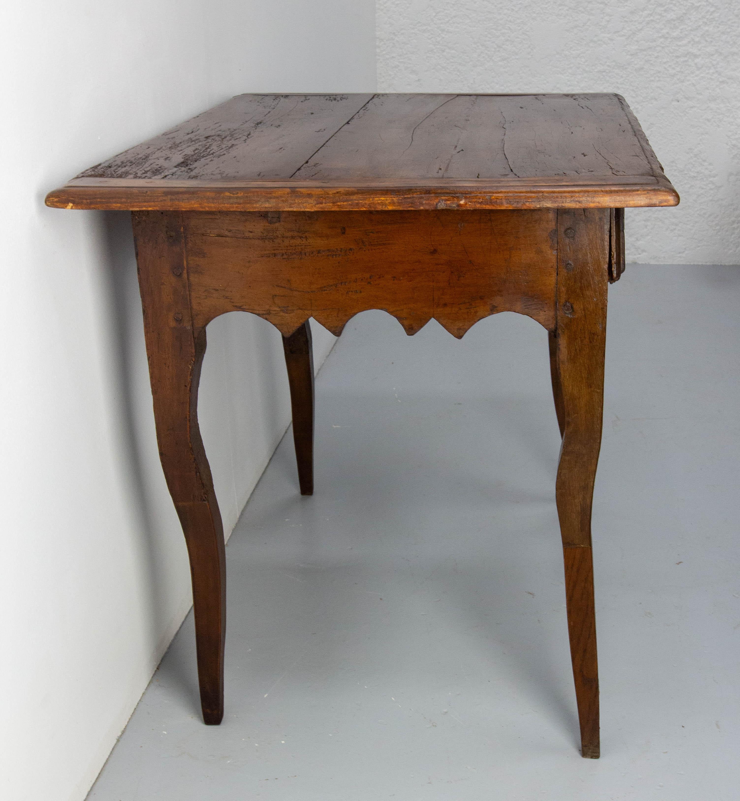 French 18th Century Poplar & Oak Writing Table Louis XV Period In Good Condition For Sale In Labrit, Landes