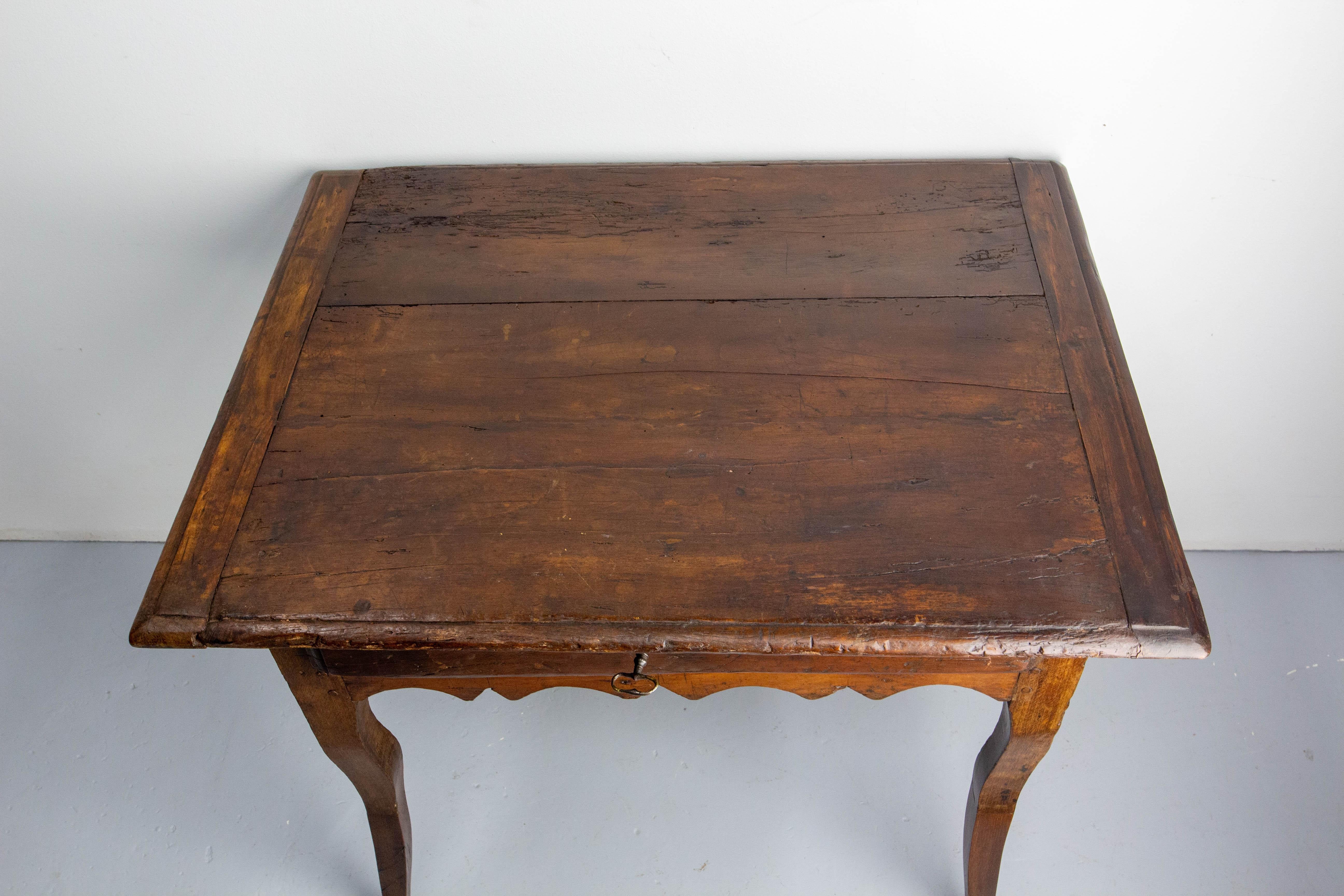 French 18th Century Poplar & Oak Writing Table Louis XV Period For Sale 1