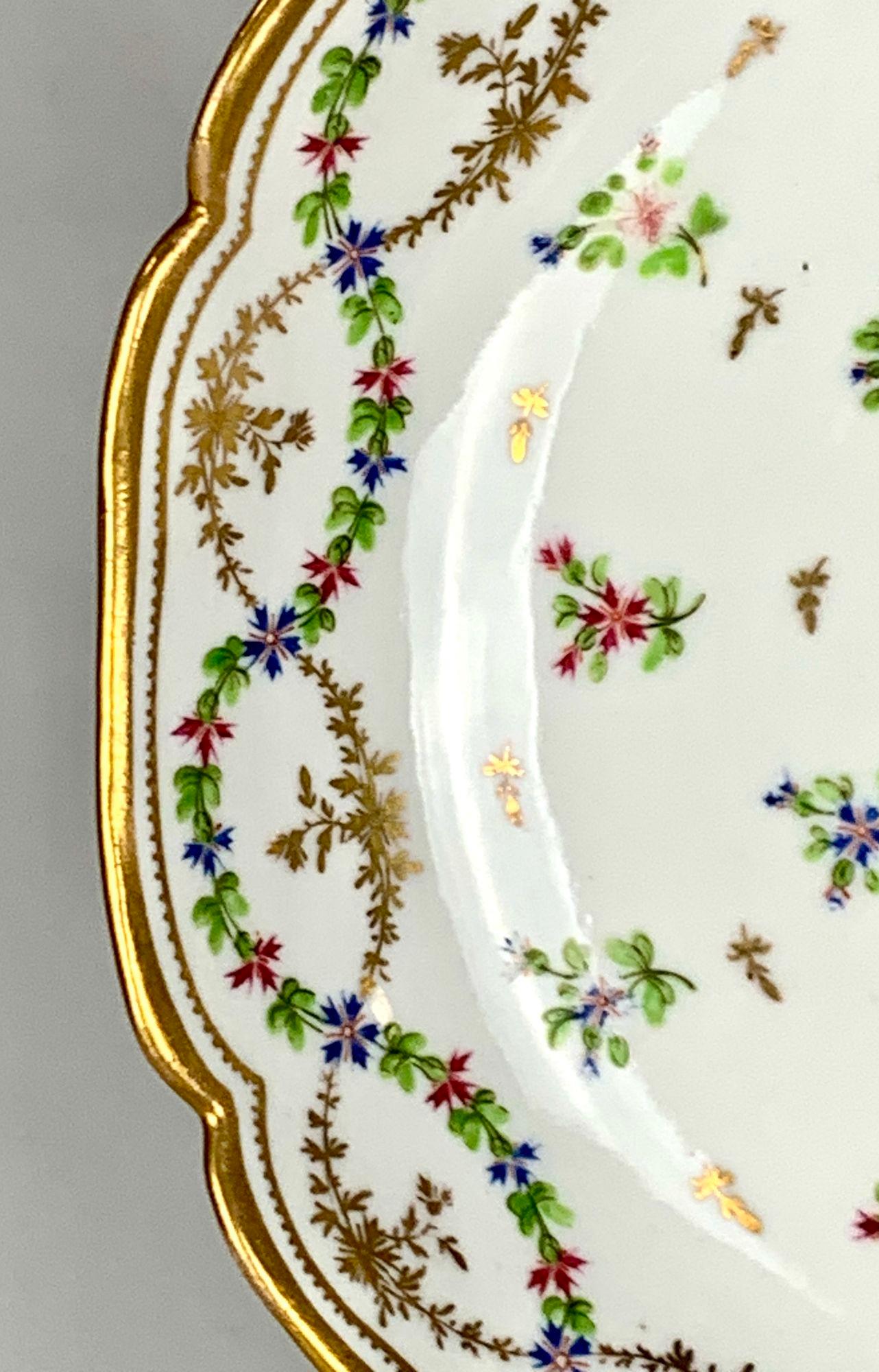 French 18th-Century Porcelain Dishes Sprig Pattern Hand-Painted Locré, ca. 1785 5