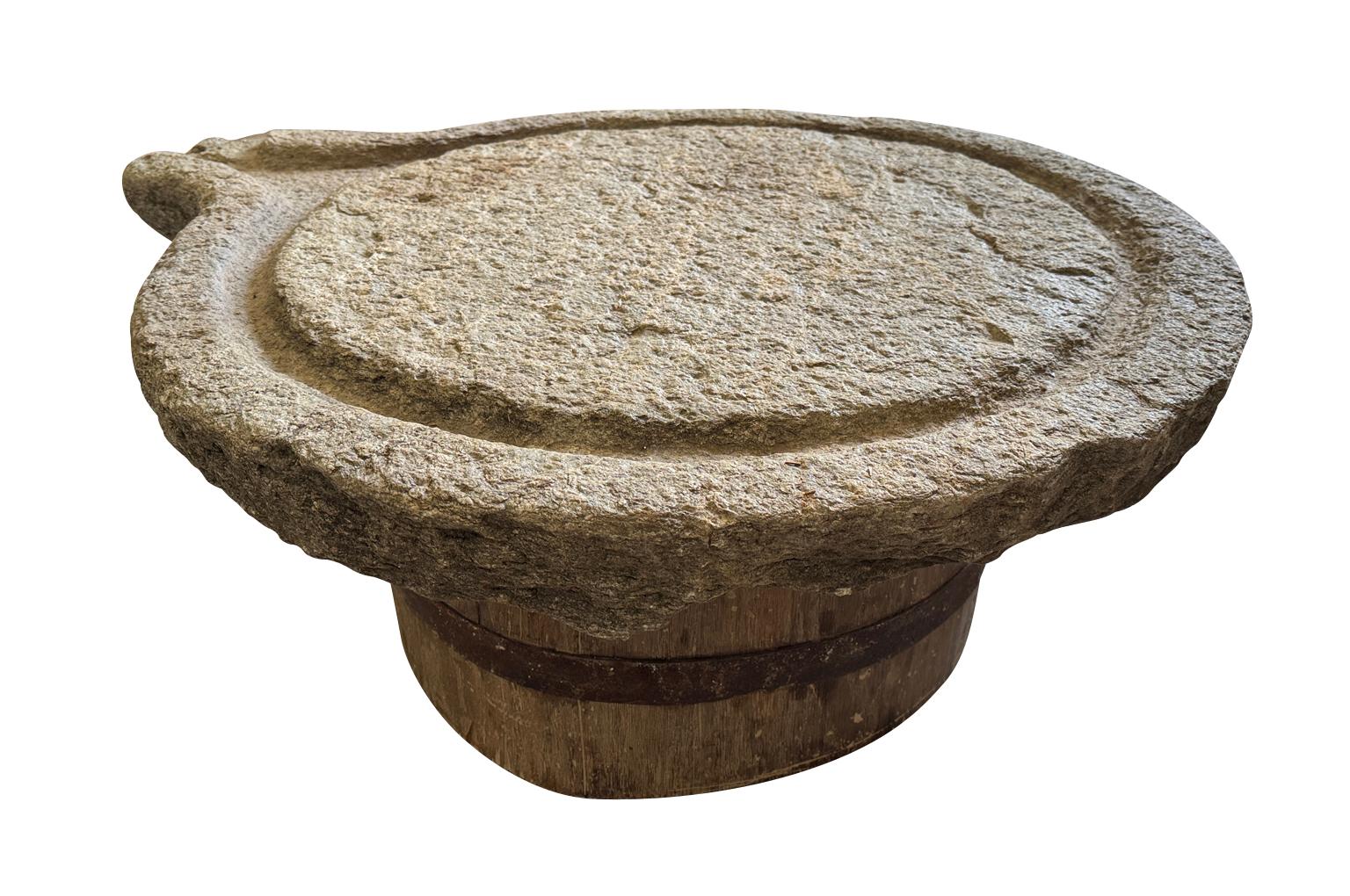 French 18th Century Pressoire Table Basse For Sale 1