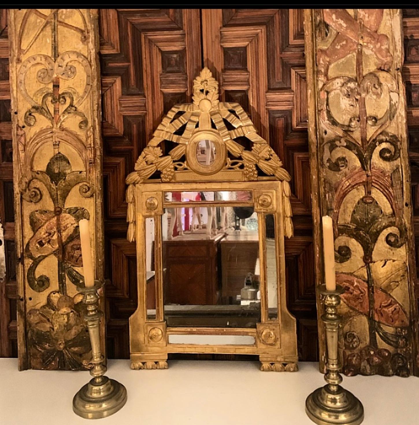 XVIIIe siècle français  Miroir provençal Louis XVI en bois doré en vente 10