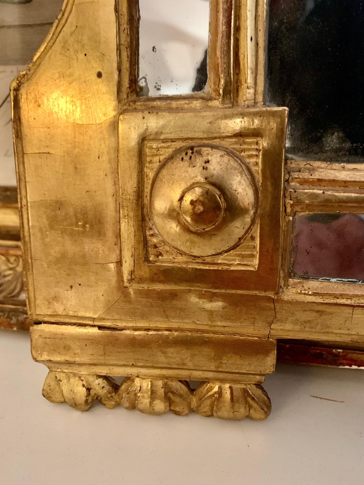 XVIIIe siècle français  Miroir provençal Louis XVI en bois doré Bon état - En vente à Madrid, ES