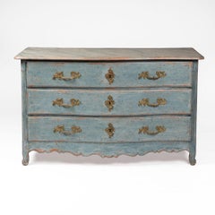 Commodes and Chests of Drawers