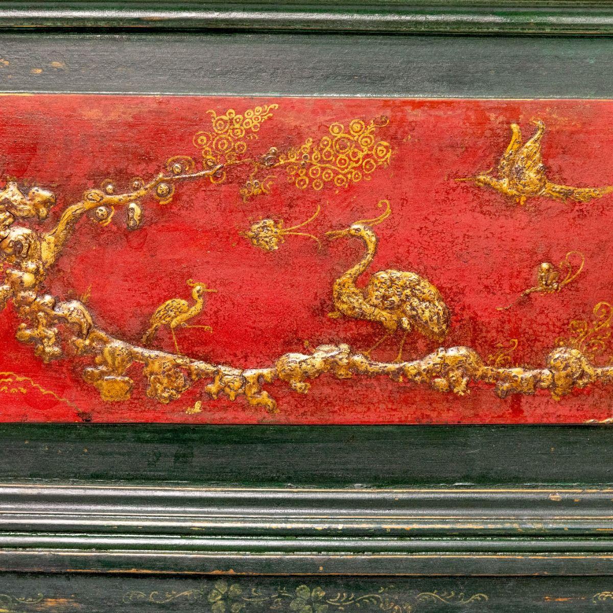 Cabinet à Chinoiserie d'époque Régence du 18ème siècle en vente 2
