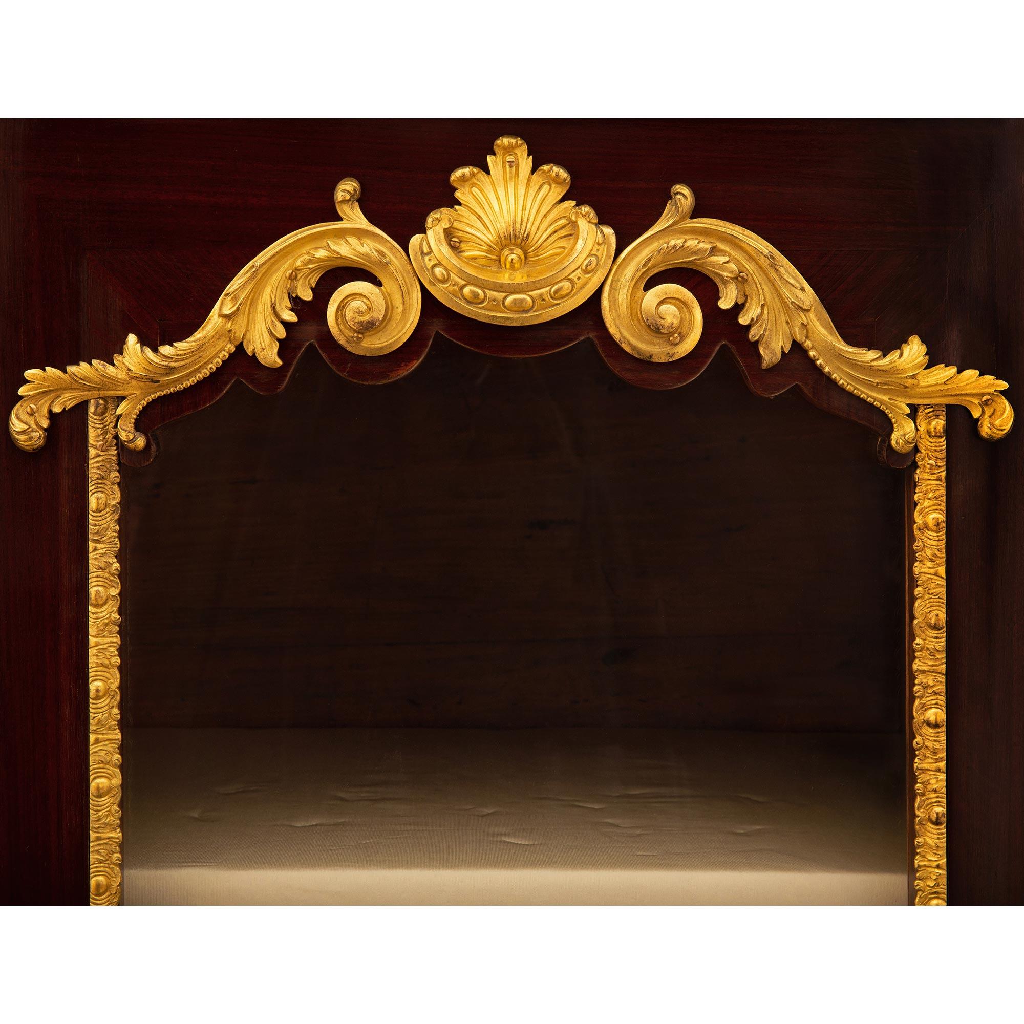 French 18th Century Regence Period Kingwood, Ormolu, and Brass Cabinet Vitrine For Sale 2