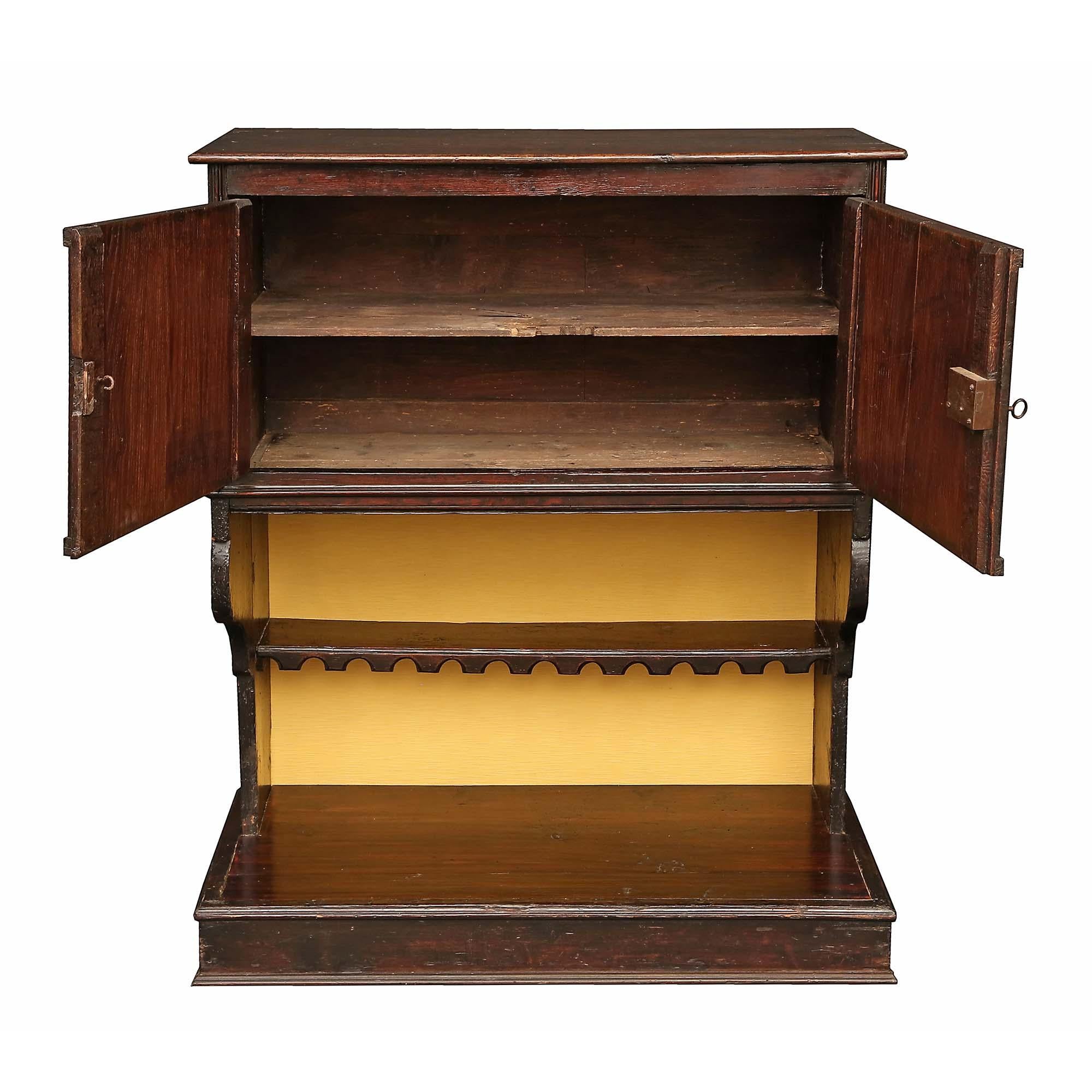 French 18th Century Renaissance Walnut Cabinet Vaisselier from Normandy In Good Condition For Sale In West Palm Beach, FL