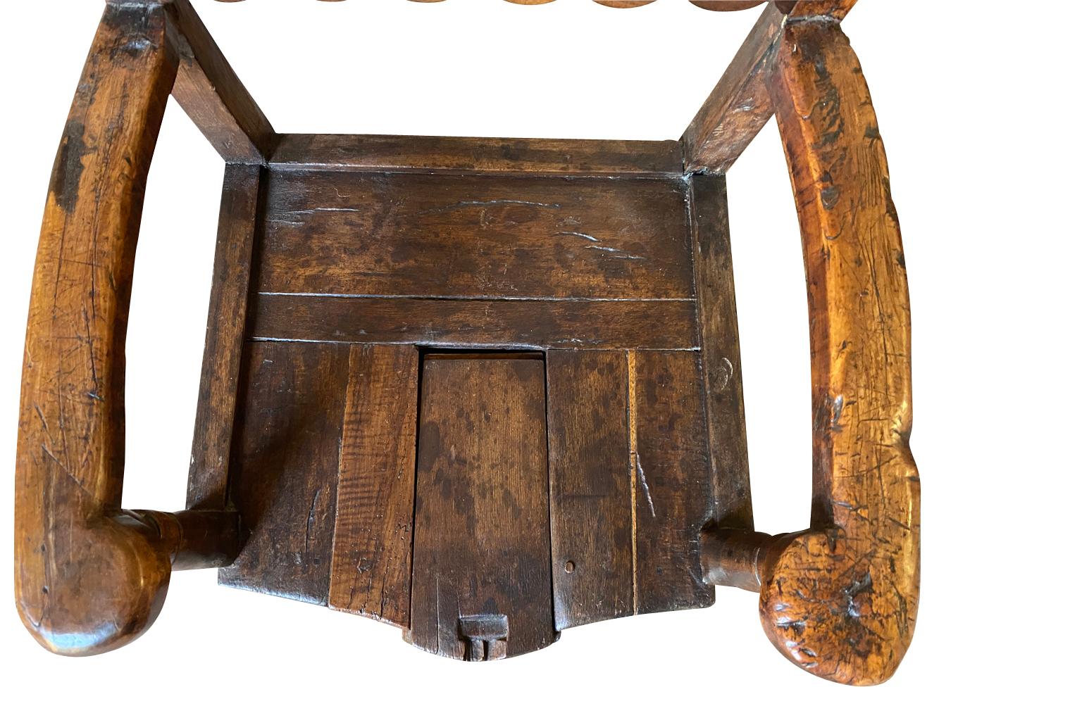 Chaise à boîte à sel française du XVIIIe siècle en vente 6