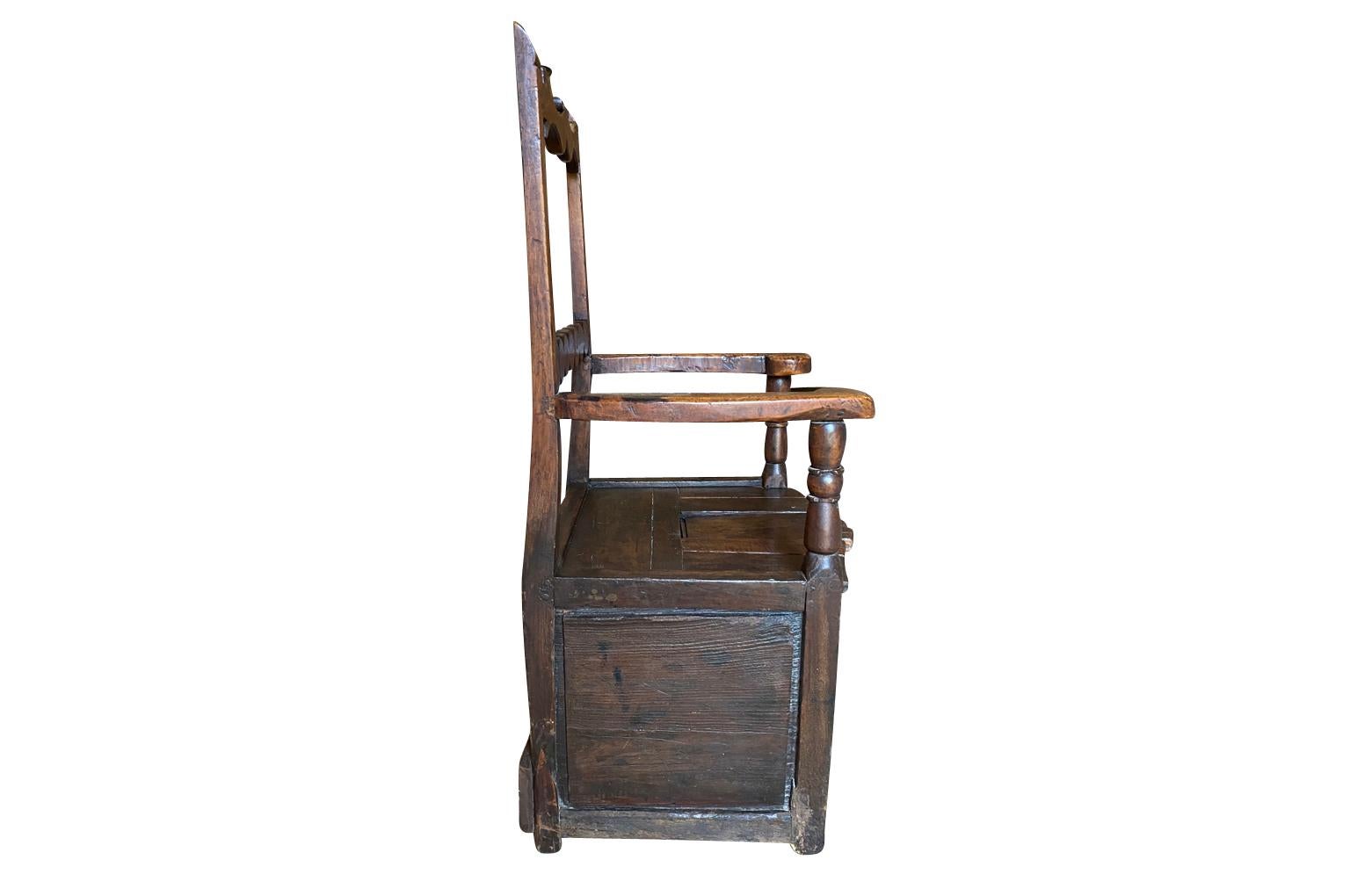 XVIIIe siècle et antérieur Chaise à boîte à sel française du XVIIIe siècle en vente