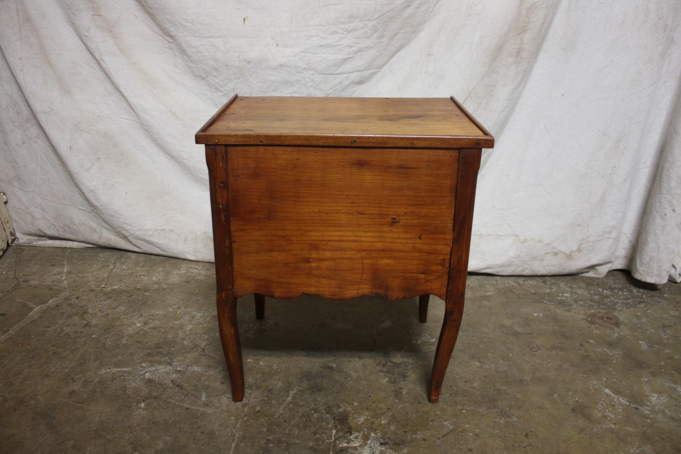 French 18th Century Side Table For Sale 7