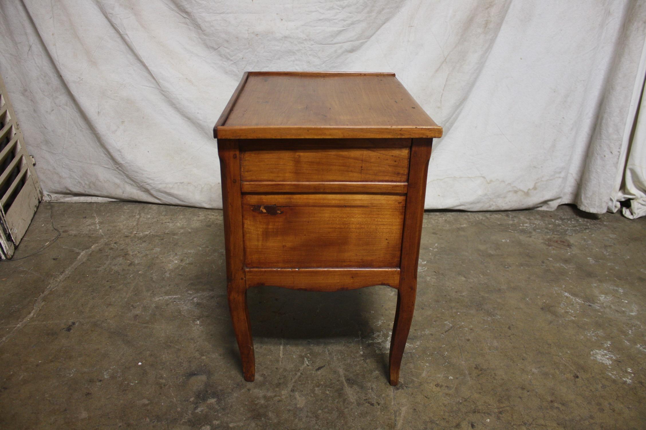 French 18th Century Side Table For Sale 8