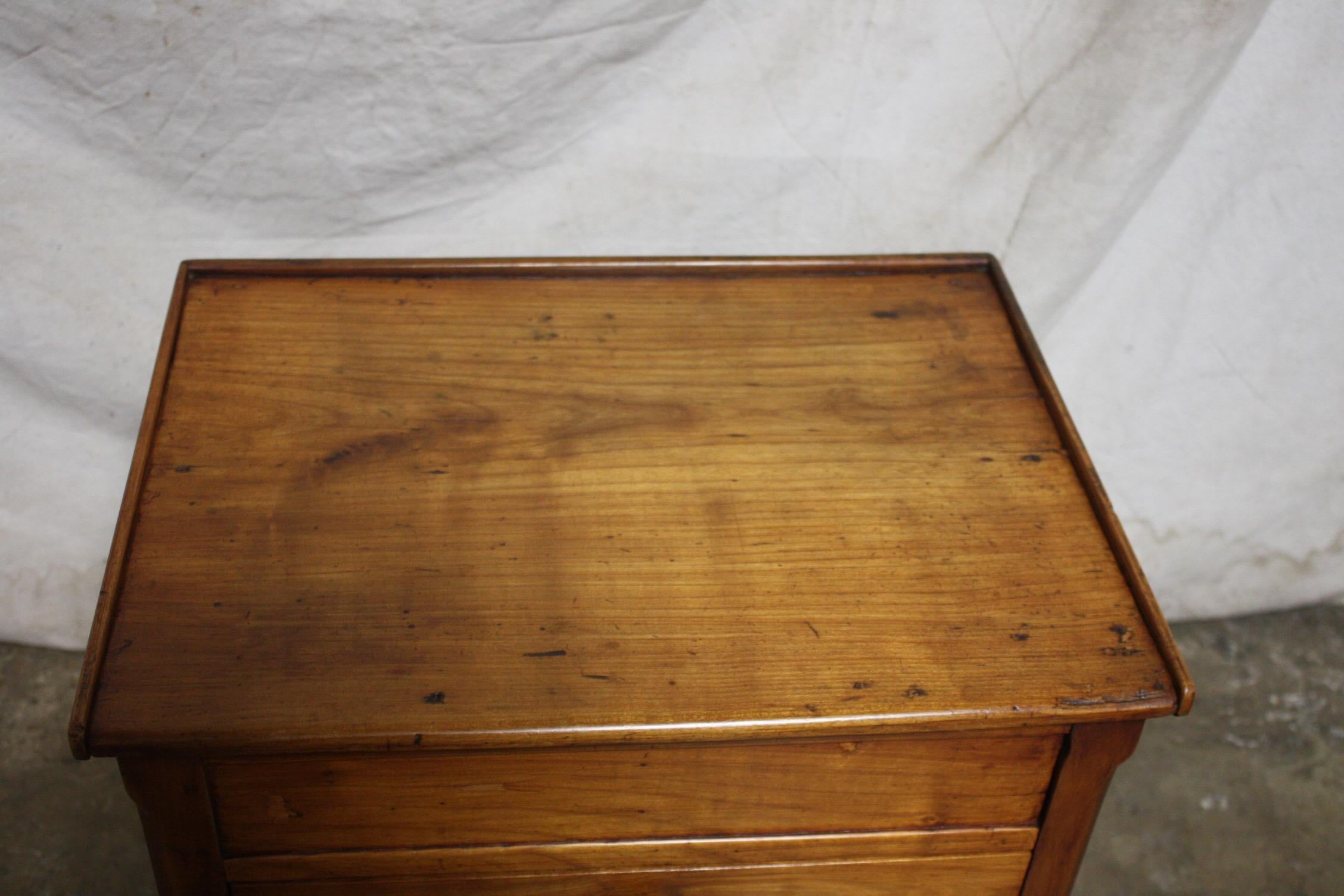Louis XV French 18th Century Side Table For Sale
