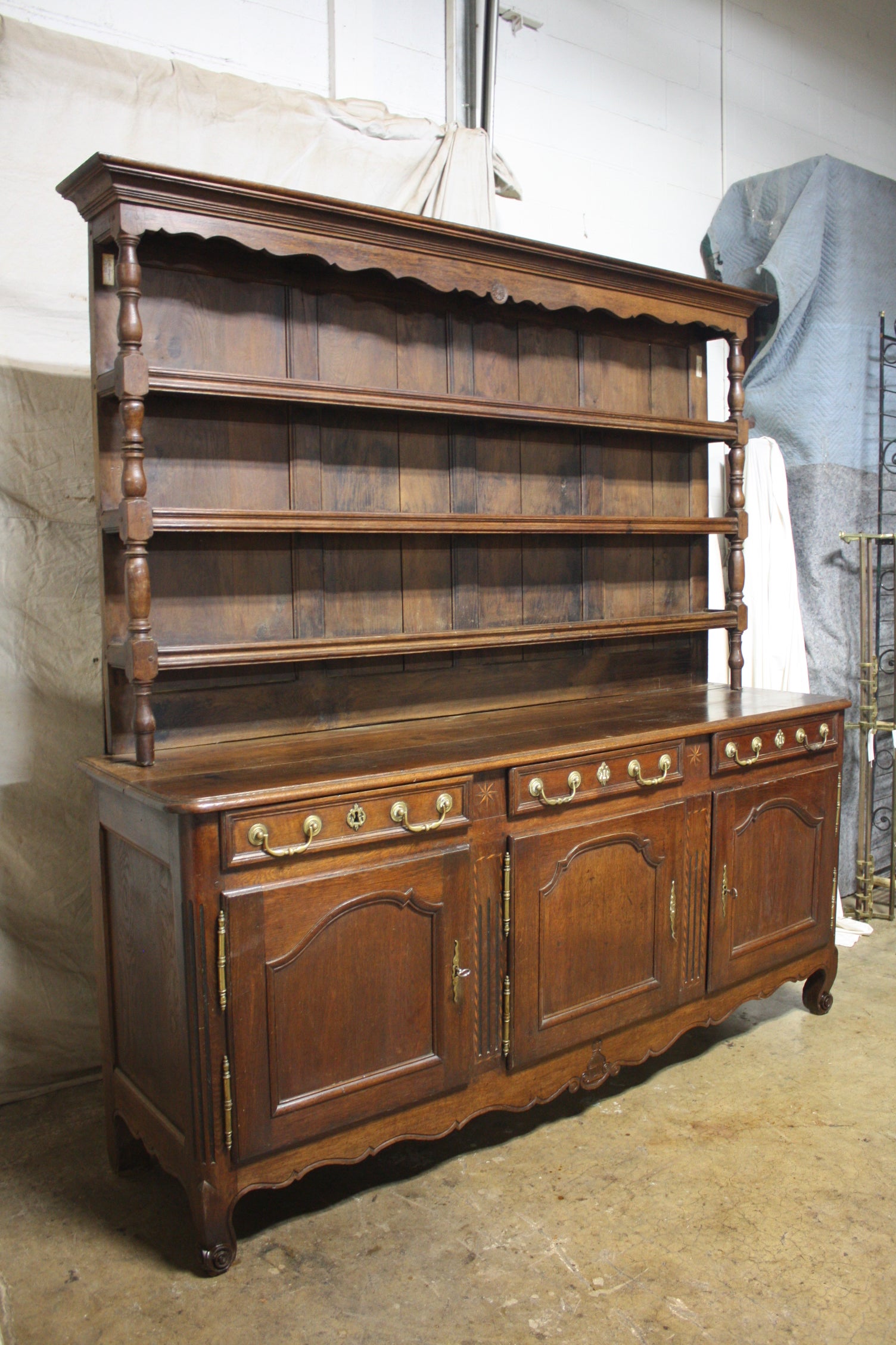 French 18th Century Sideboard Hutch 7