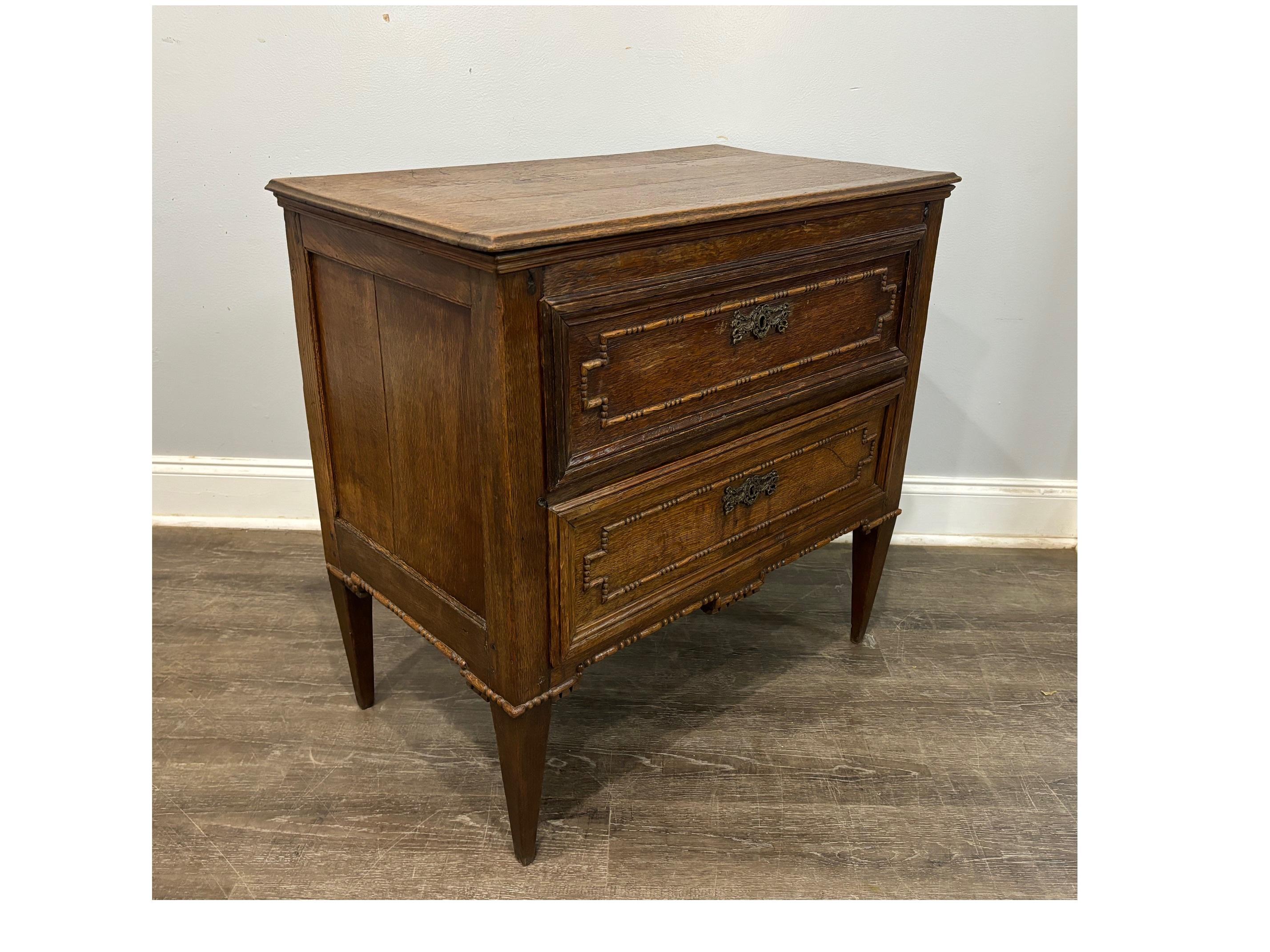 French 18th Century Small Commode For Sale 5