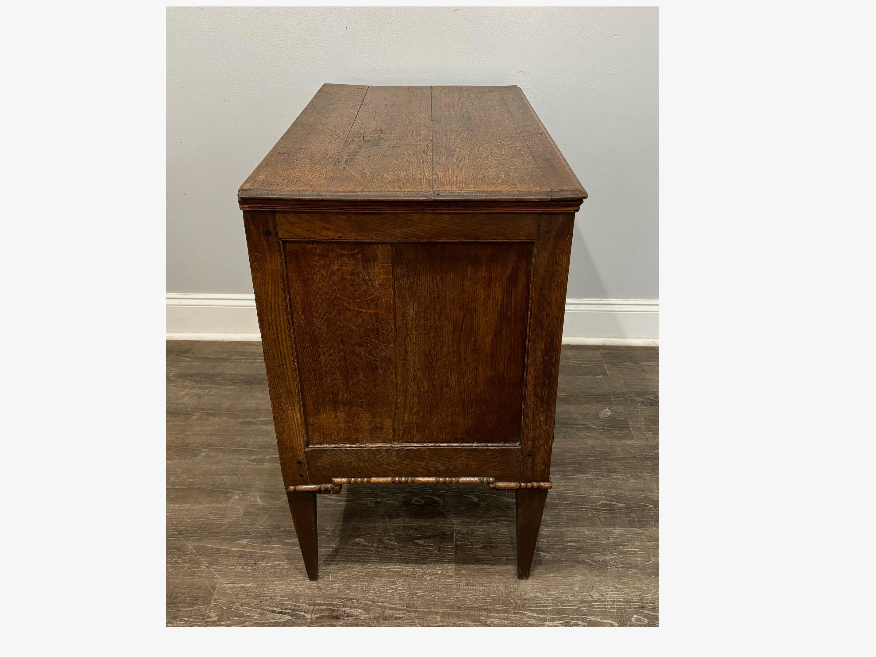 French 18th Century Small Commode For Sale 3