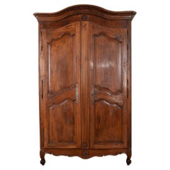 Französisch 18. Jahrhundert massivem Nussbaum Armoire