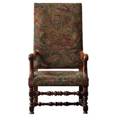 Fauteuil français tapissé de tapisserie du XVIIIe siècle