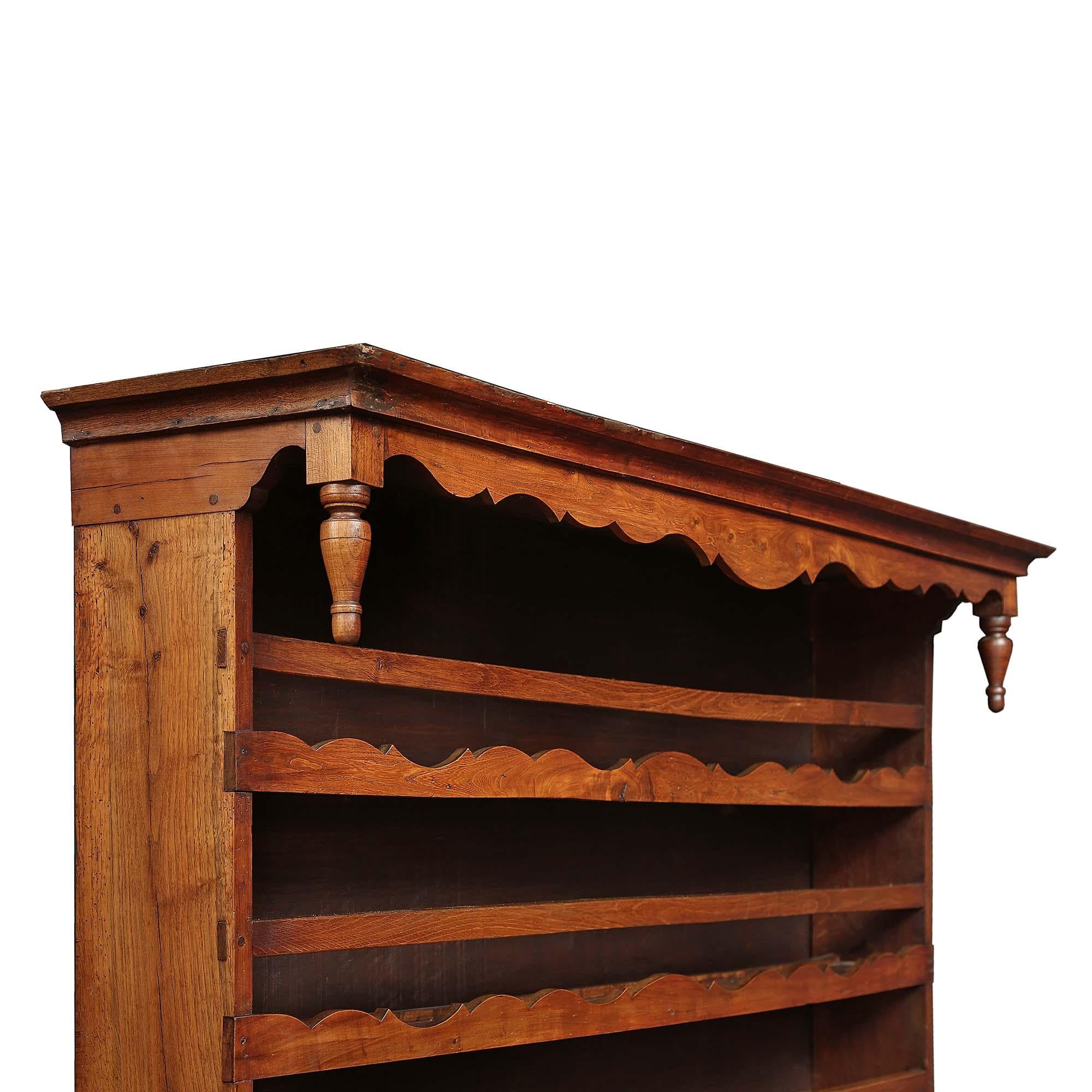 French 18th Century ‘Vaissellier’ in Walnut, Lemon Wood and Burl Walnut For Sale 1