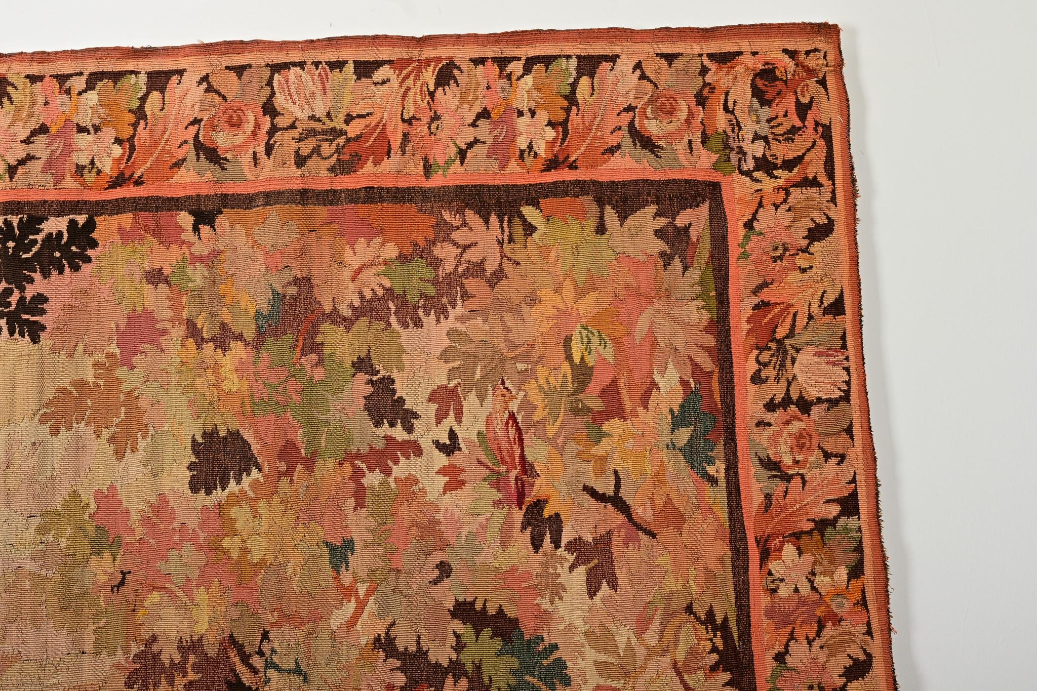 Französischer Verdure-Wandteppich aus dem 18. (18. Jahrhundert und früher) im Angebot