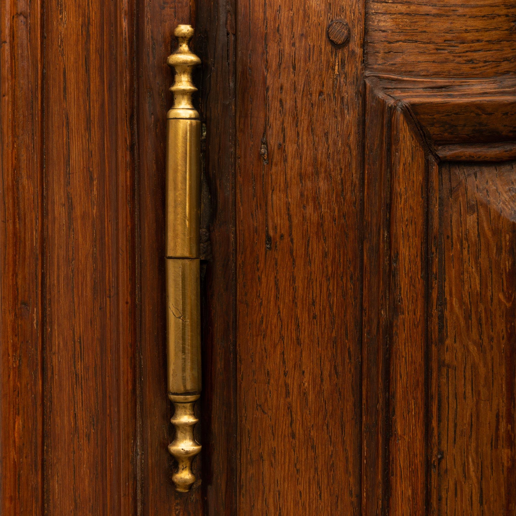 French 18th Century Walnut Buffet For Sale 5