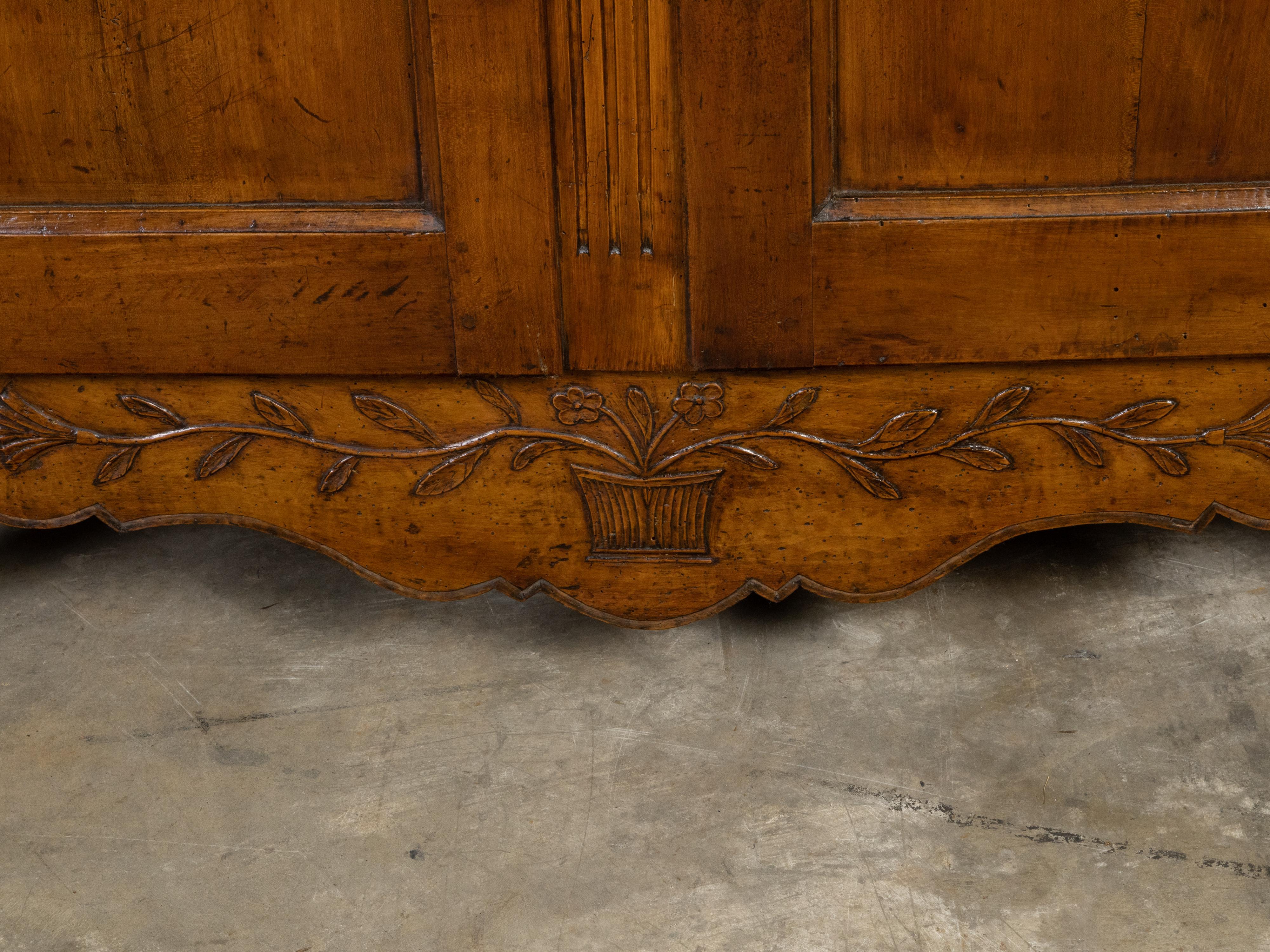 French 18th Century Walnut Buffet with Carved Floral Motifs, Drawers and Doors For Sale 6