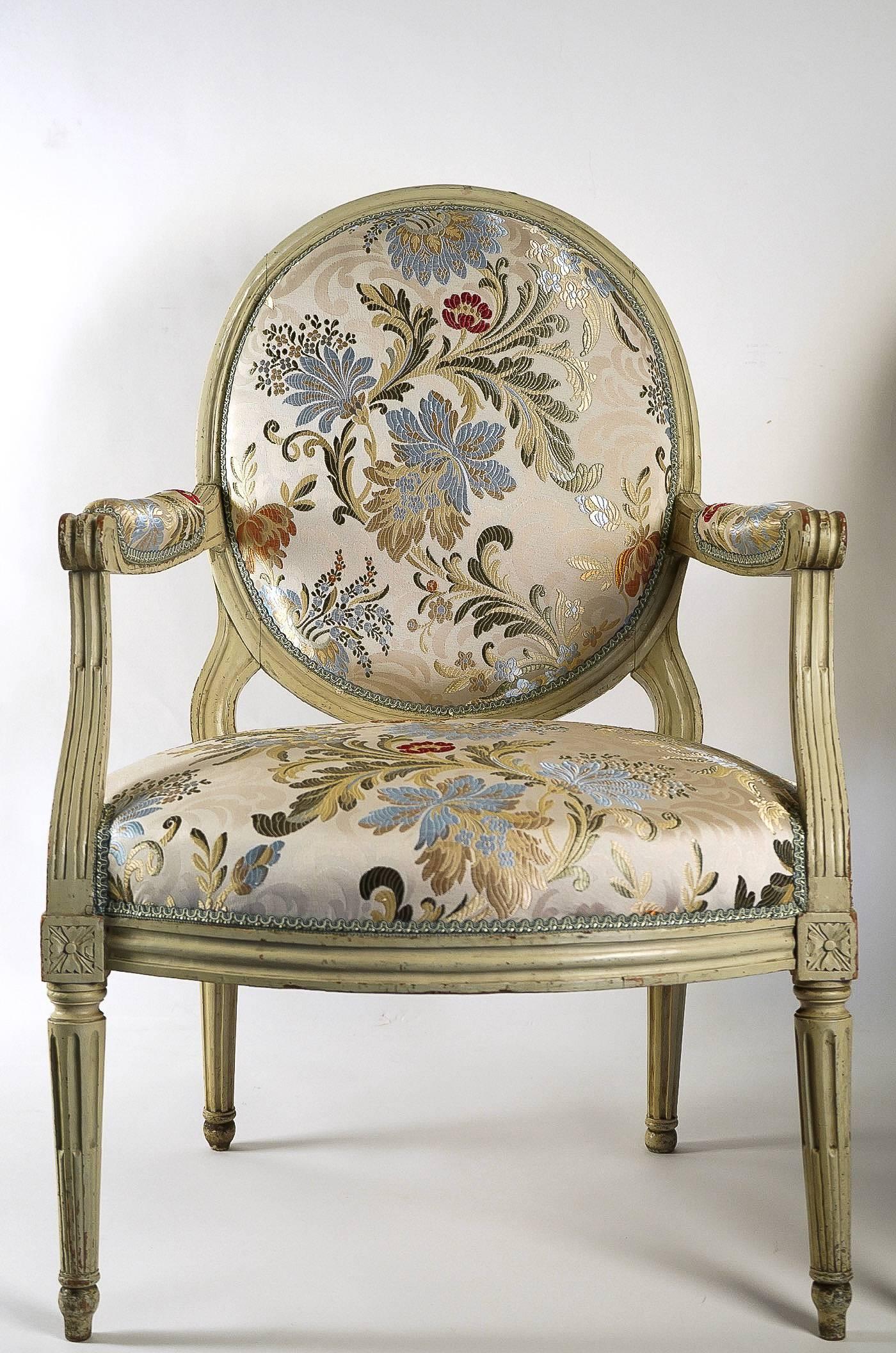 French 18th-Century, Lacquered Wood Pair of Large Armchairs Louis XVI Period In Good Condition For Sale In Saint Ouen, FR