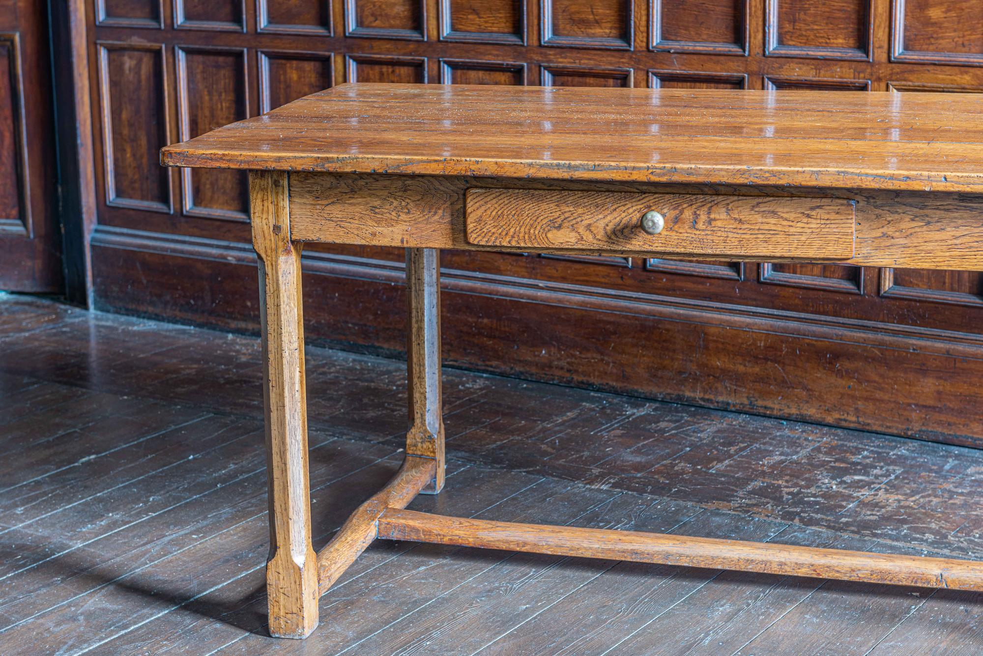 French 18th Century Oak Farmhouse Refectory Table In Good Condition In Staffordshire, GB