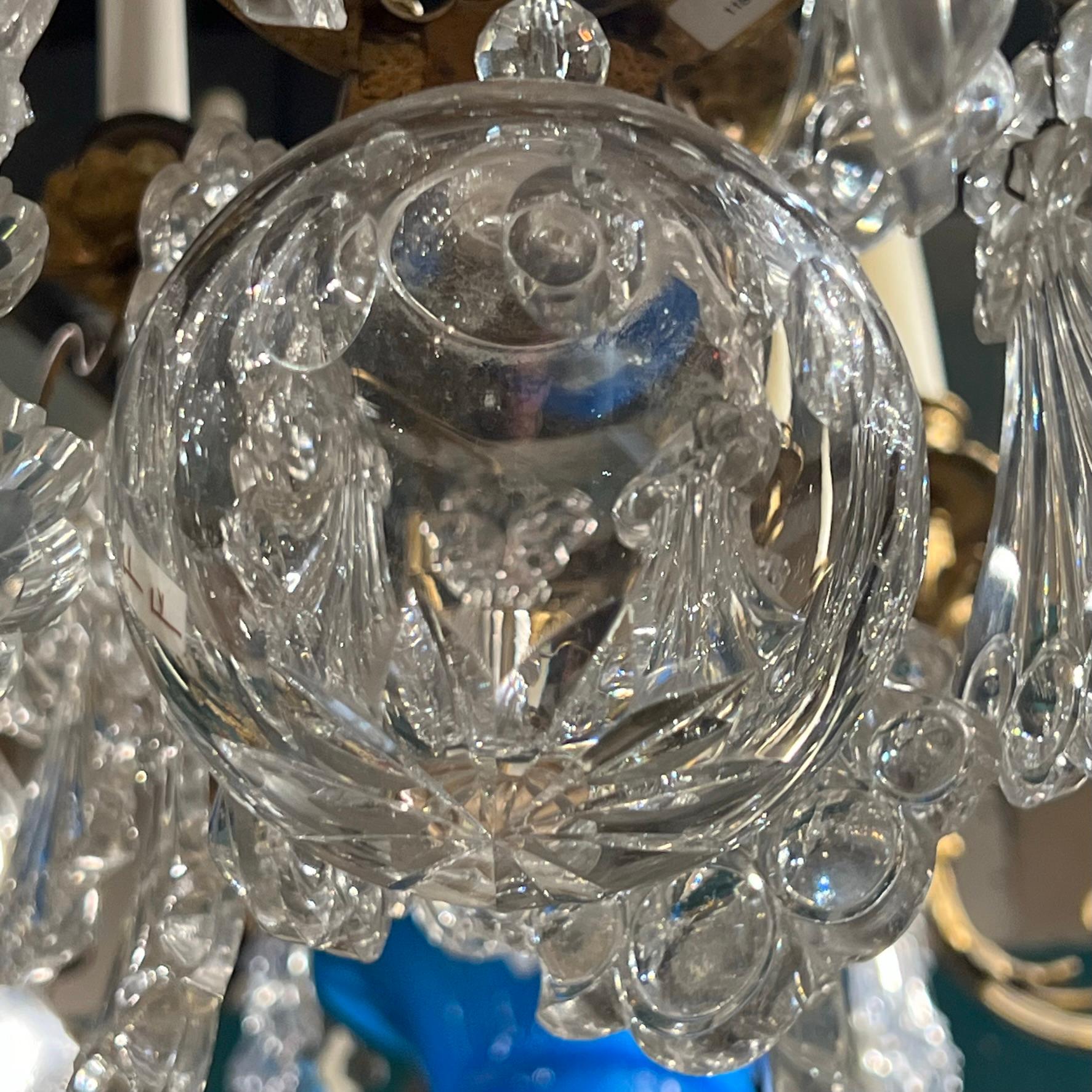 Français 19ème siècle  Bronze de style Baccarat  Lustre en verre et cristal en vente 6