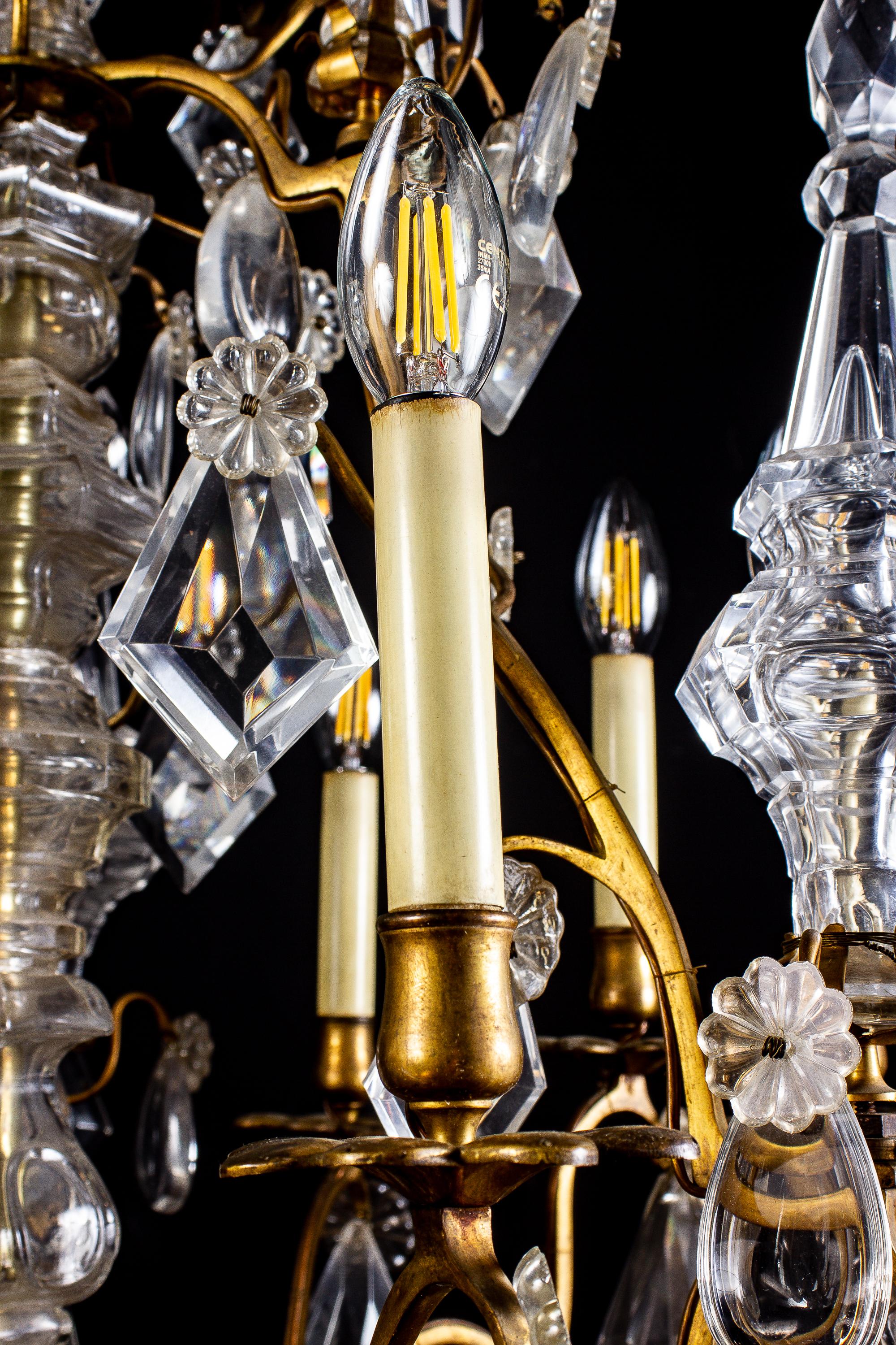 French 19th Century Crystal and Gilt Bronze Chandelier 2