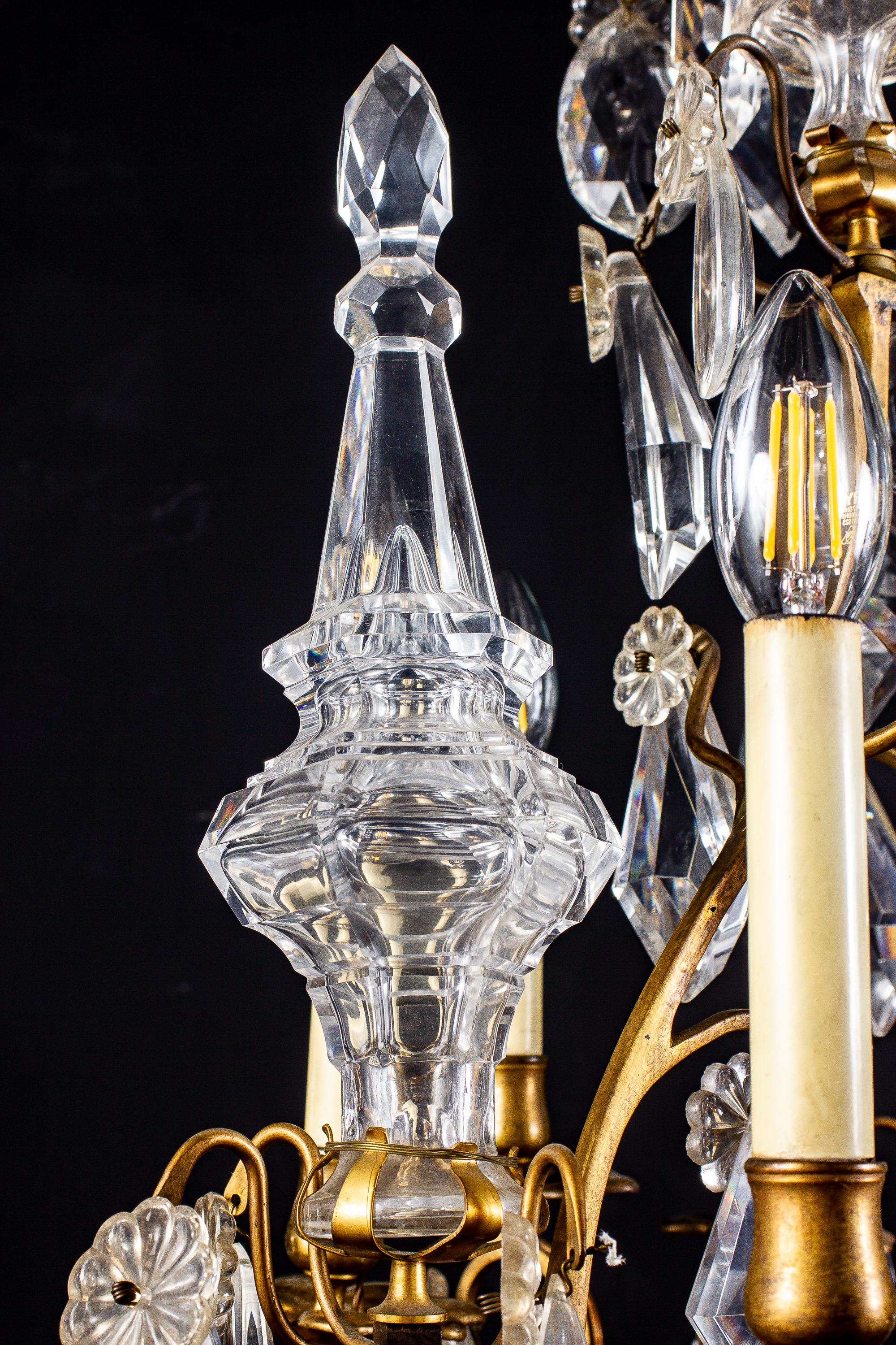 French 19th Century Crystal and Gilt Bronze Chandelier 3