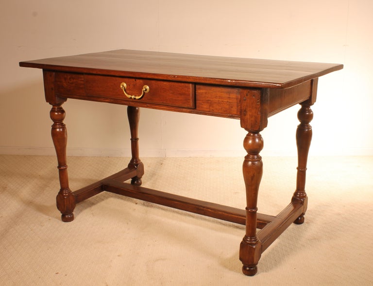 Beautiful French 19th century desk with turned legs 
Very elegant and well-proportioned legs that end with a H shape stretcher 
Beautiful model in perfect condition with one drawer to the frieze 
Beautiful patina. Beautiful dimensions.
     